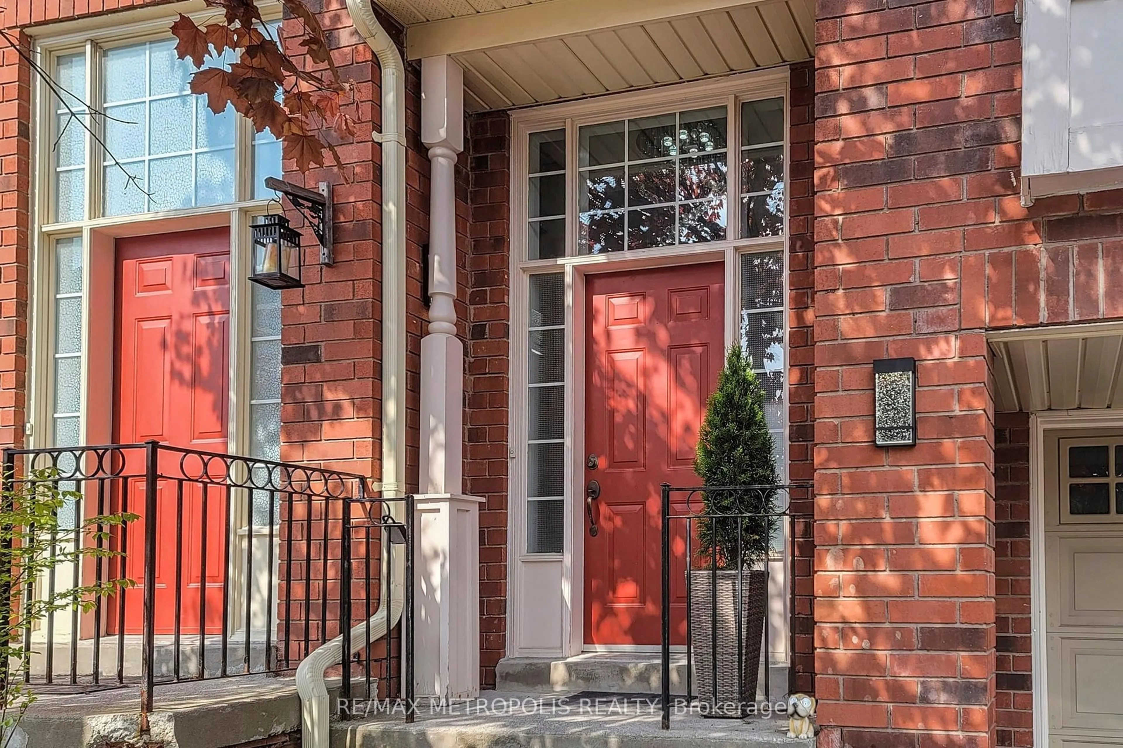 Home with brick exterior material, street for 50 MOSAICS Ave, Aurora Ontario L4G 7L5