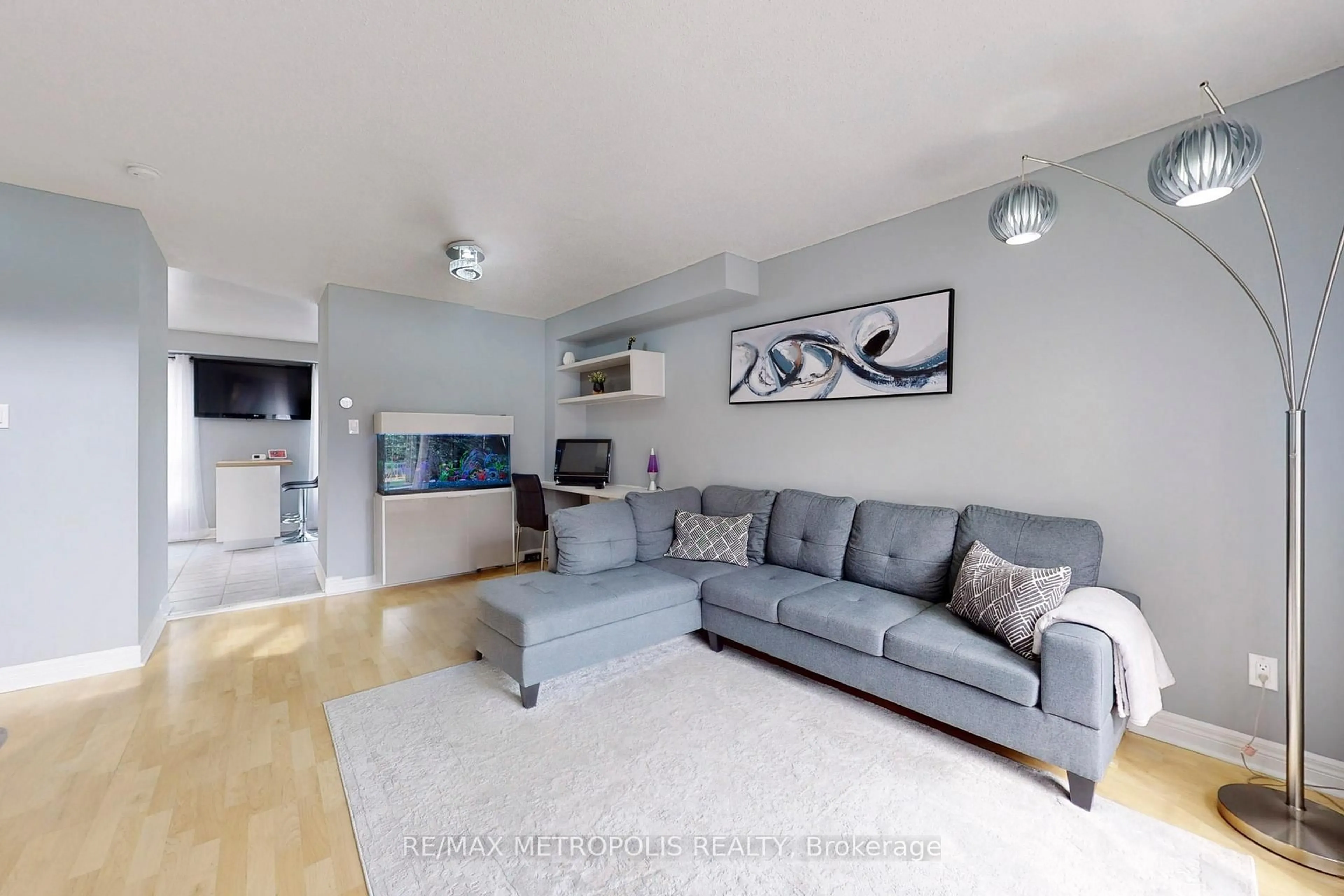 Living room with furniture, unknown for 50 MOSAICS Ave, Aurora Ontario L4G 7L5