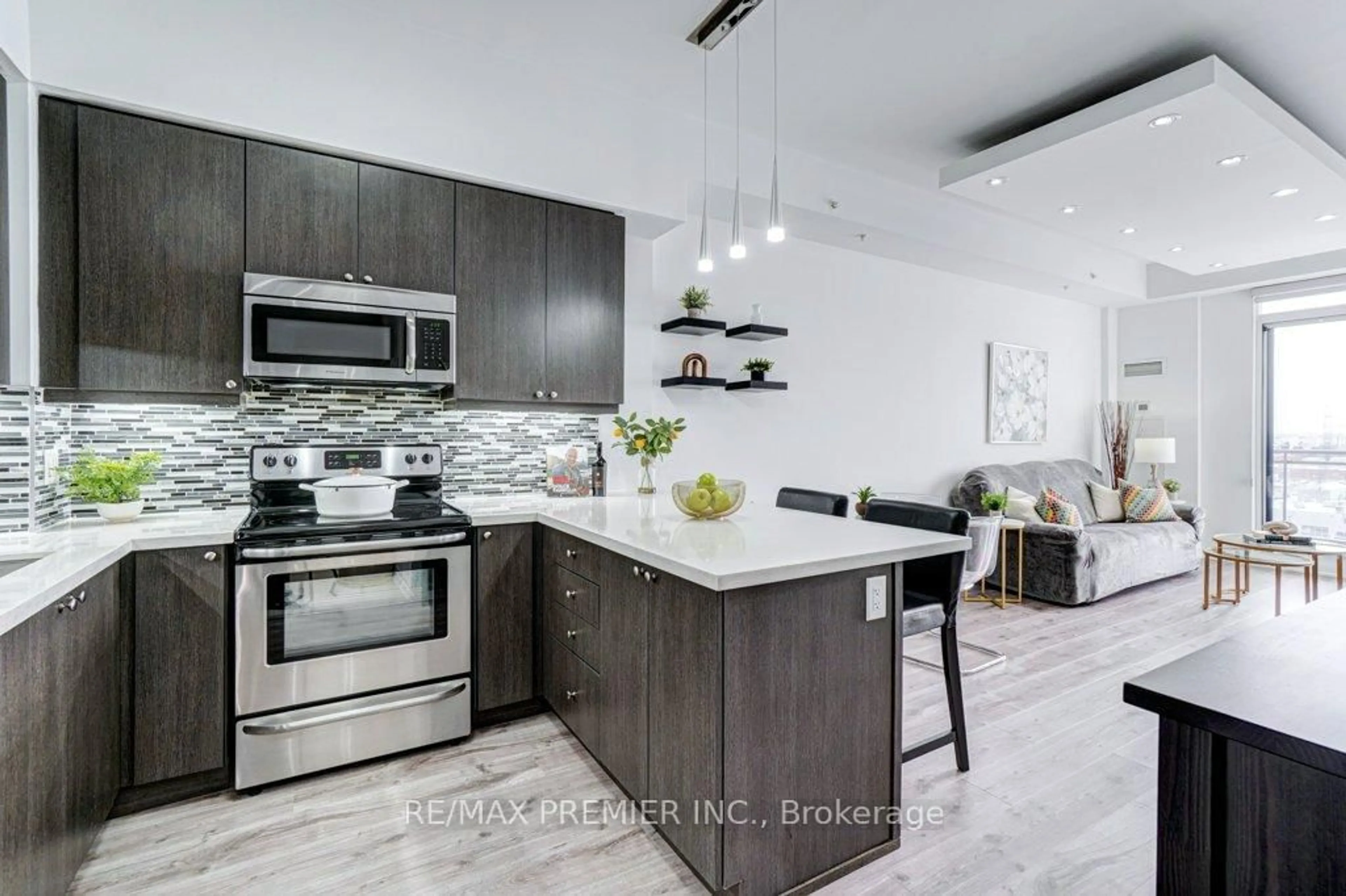 Open concept kitchen, unknown for 12 Woodstream Blvd #1004, Vaughan Ontario L4L 8C3