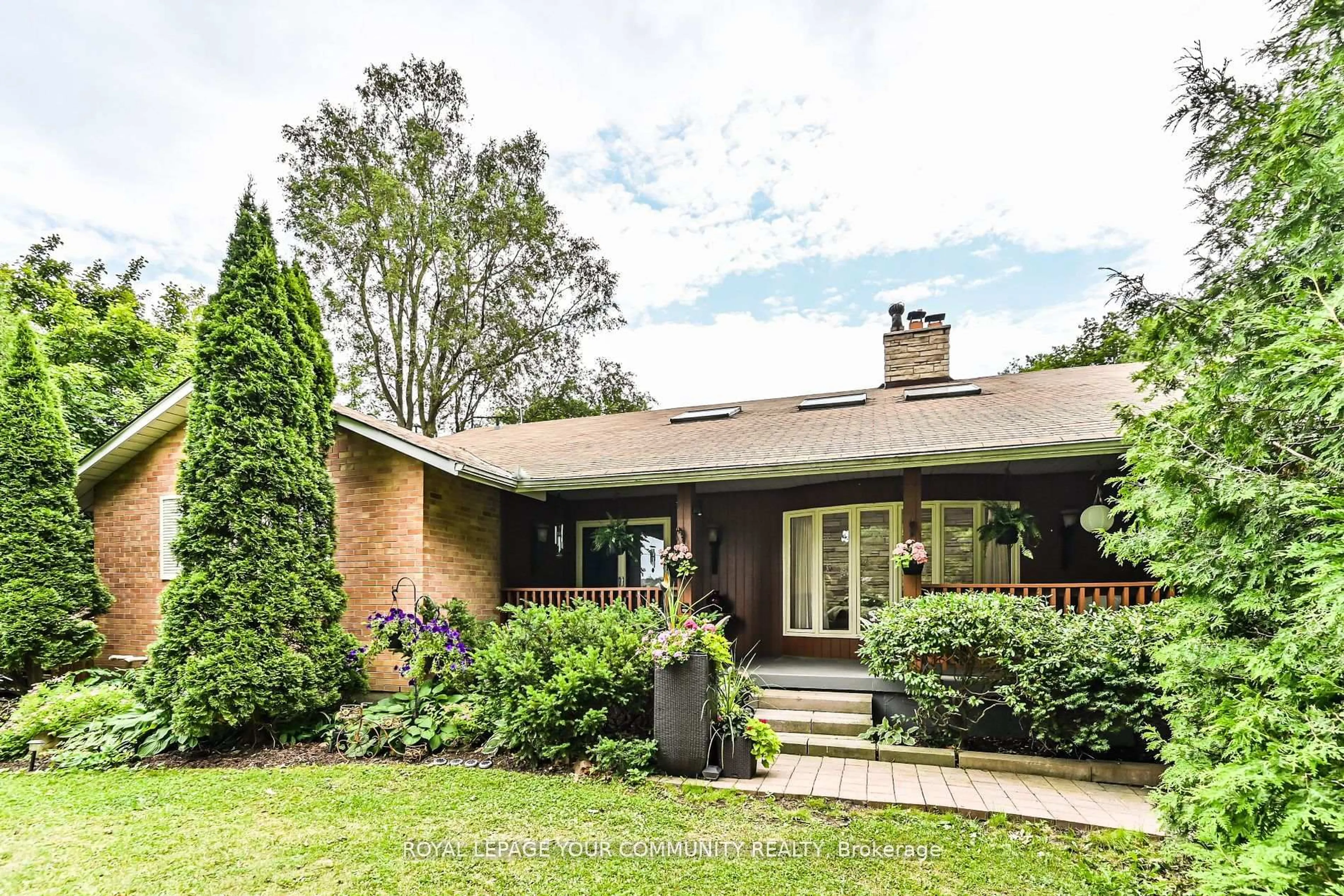 Unknown for 247 Harris Ave, Richmond Hill Ontario L4E 3M3