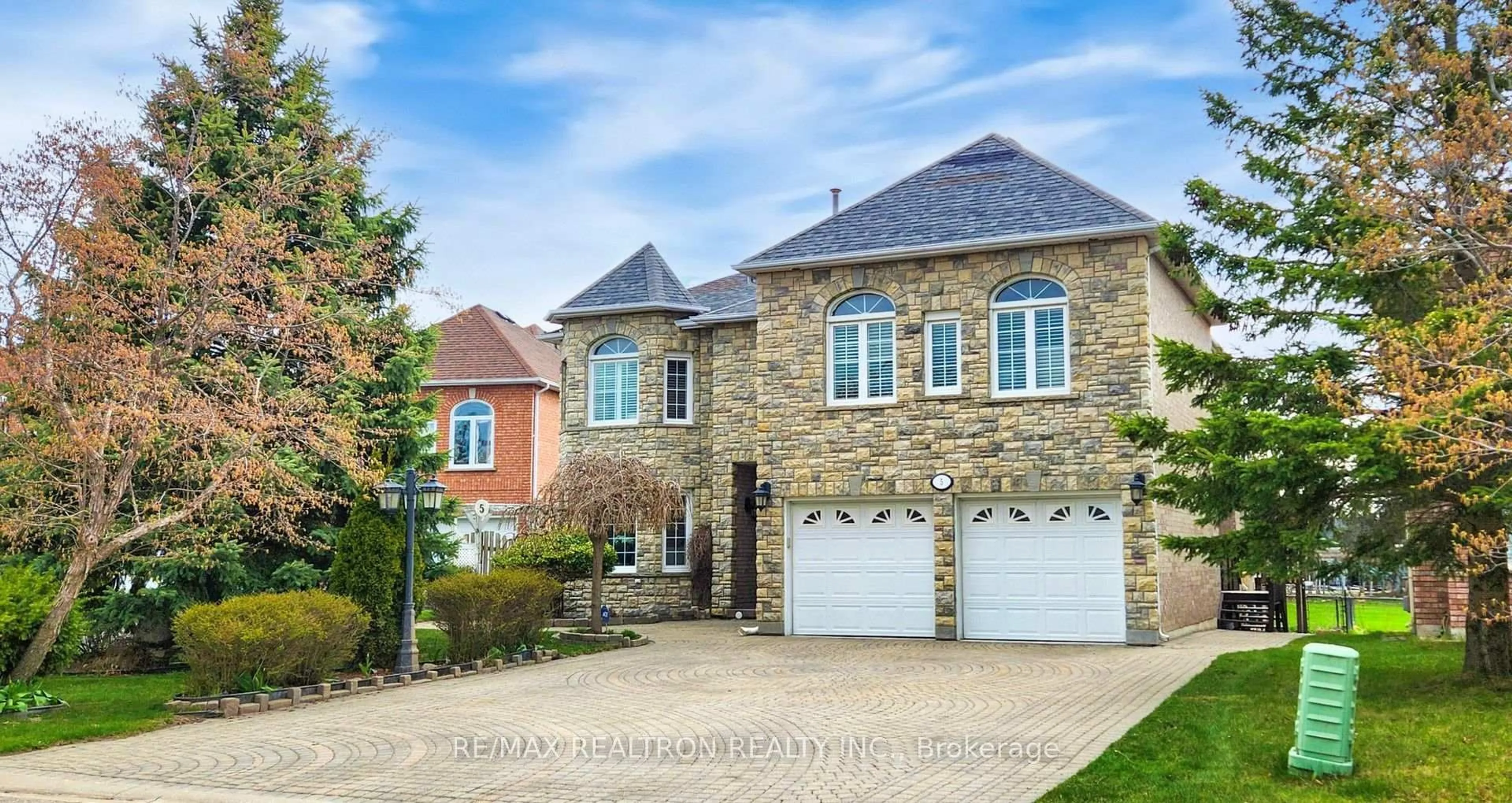 Home with brick exterior material, street for 5 Cantex Crt, Richmond Hill Ontario L4S 1B1