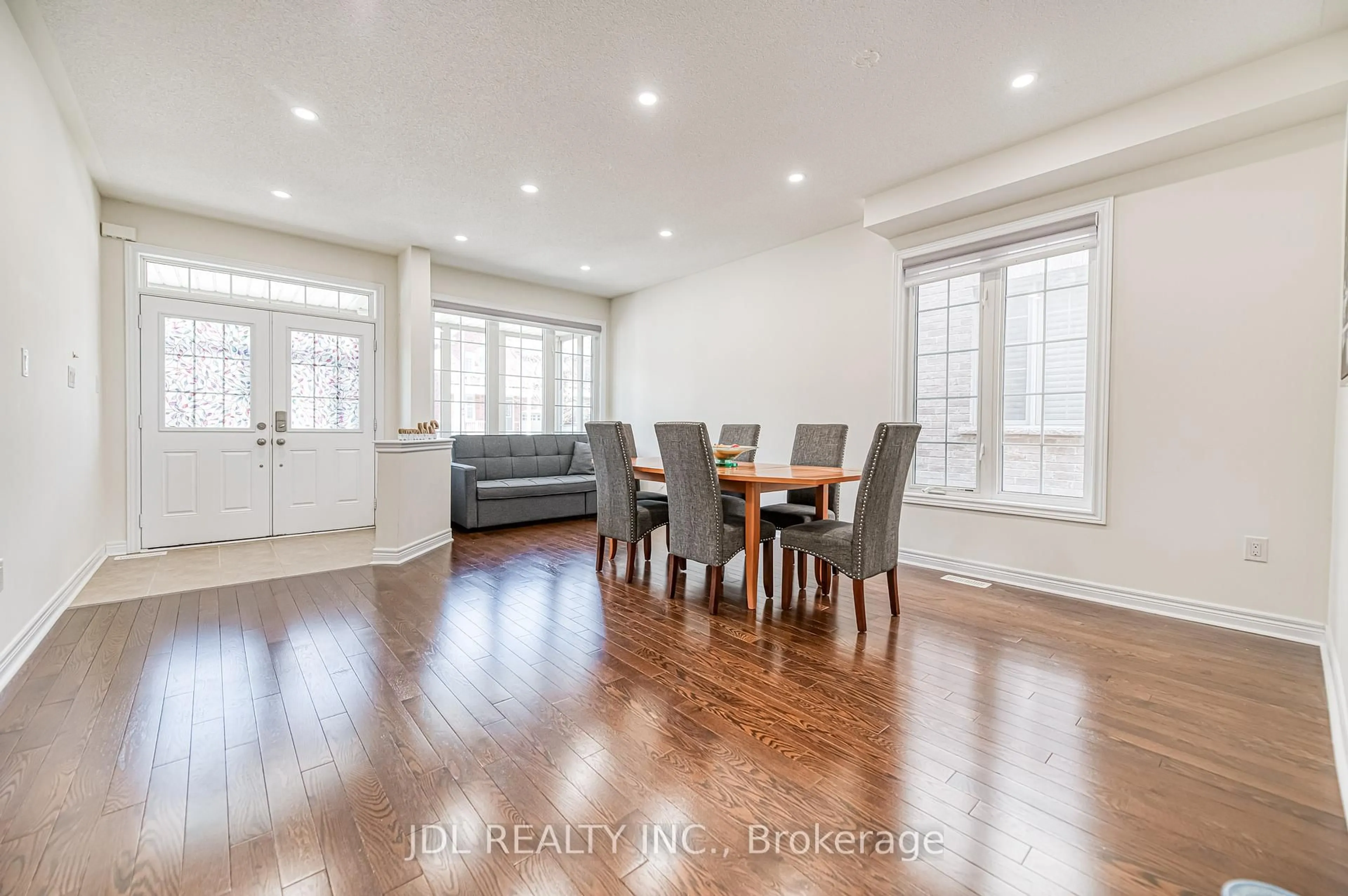 Dining room, wood/laminate floor for 45 Foshan Ave, Markham Ontario L6C 0R6