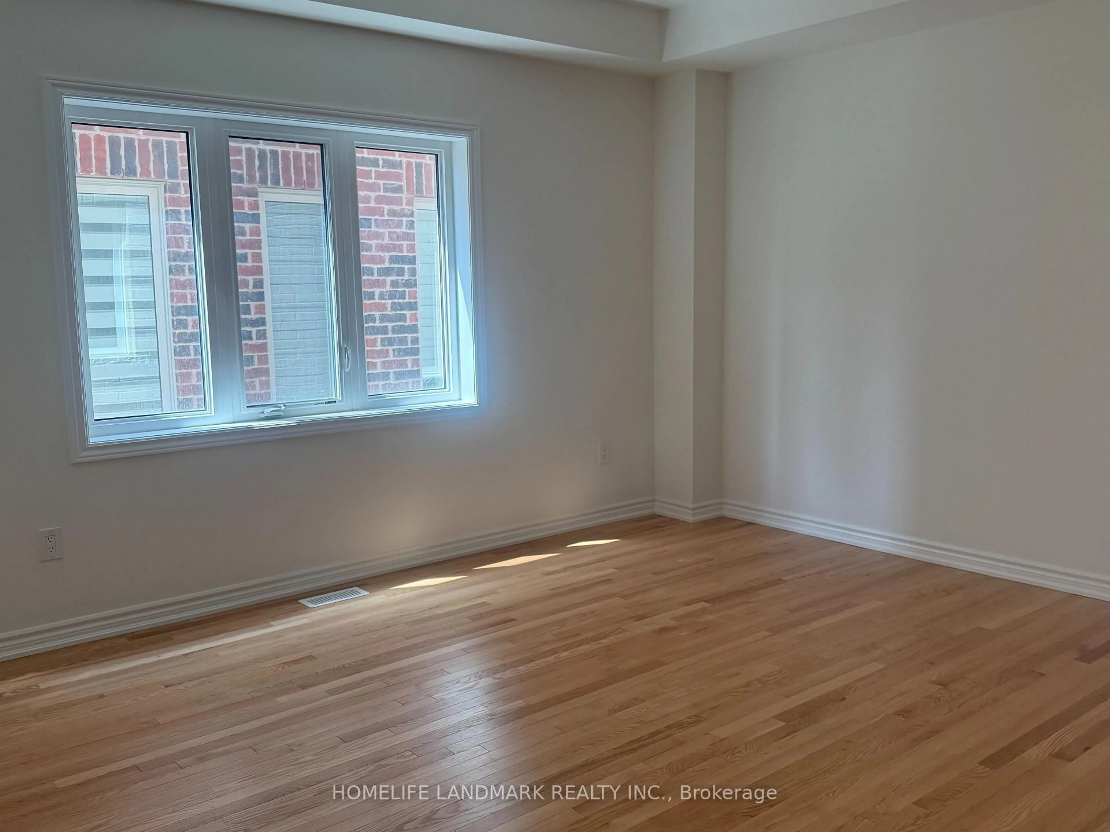 A pic of a room for 4 Kenneth Ross Bend, East Gwillimbury Ontario L9N 0T7
