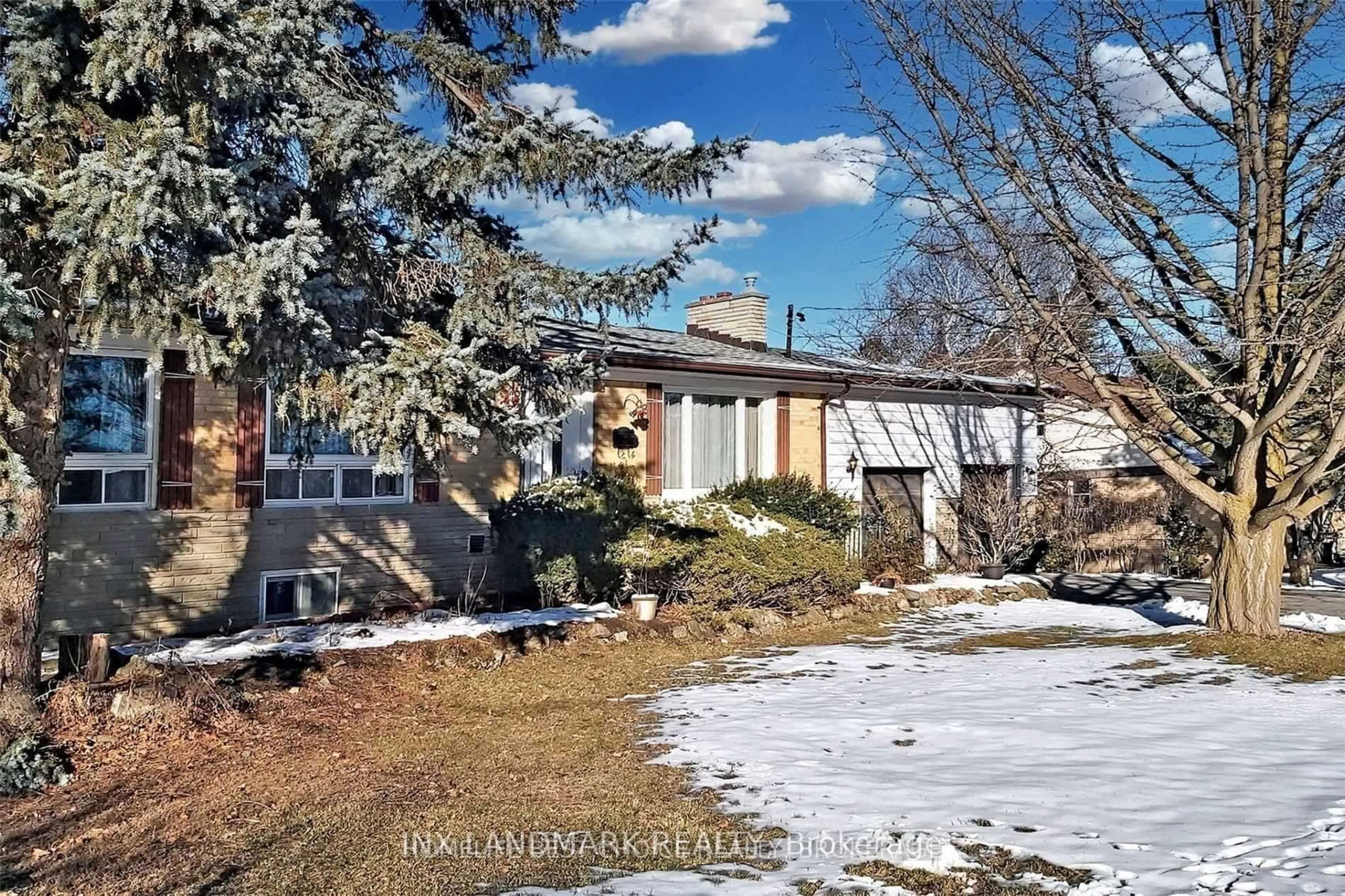 Unknown for 32 Kirk Dr, Markham Ontario L3T 3L1