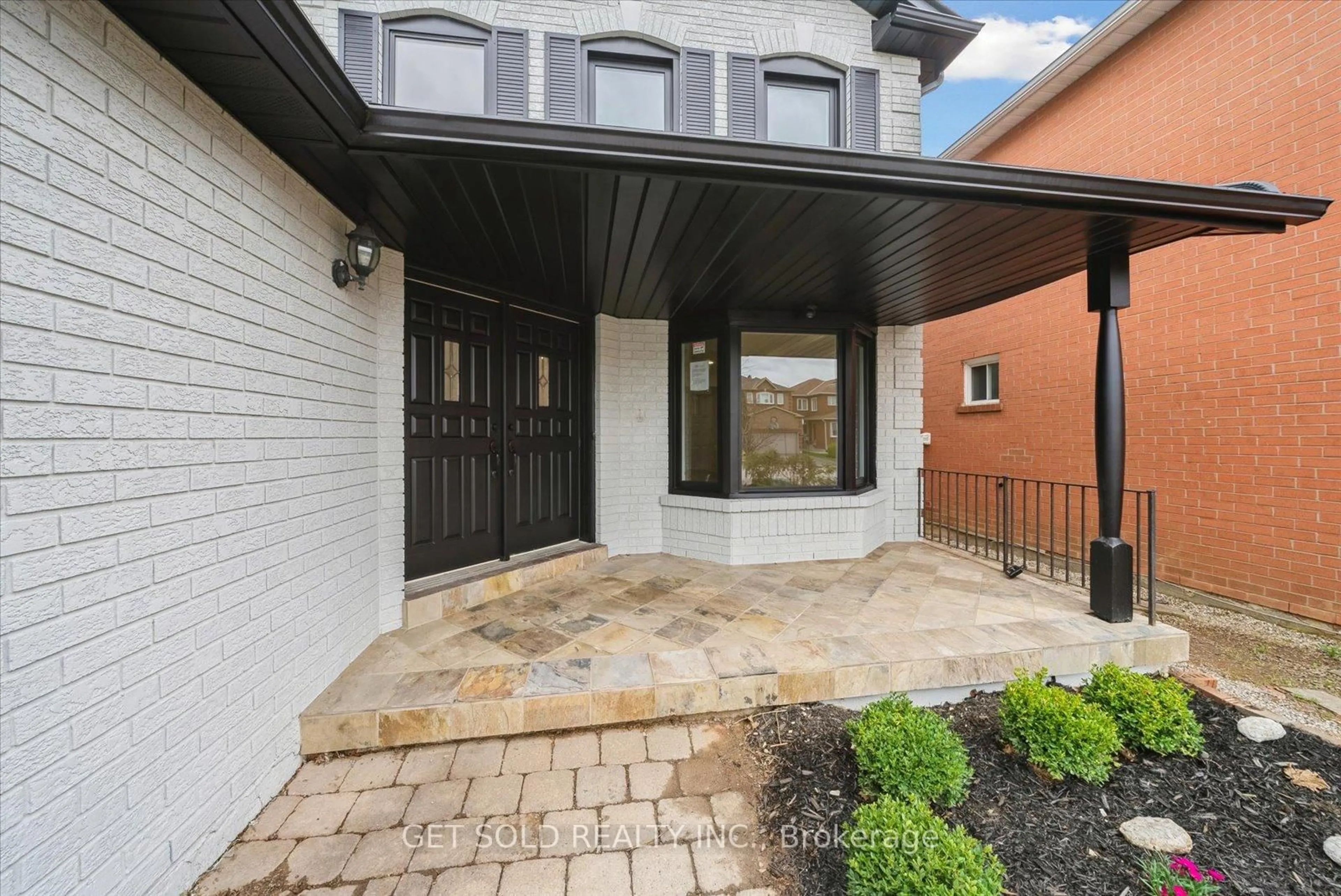 Home with brick exterior material, street for 27 Edenbridge Dr, Vaughan Ontario L4J 7V1