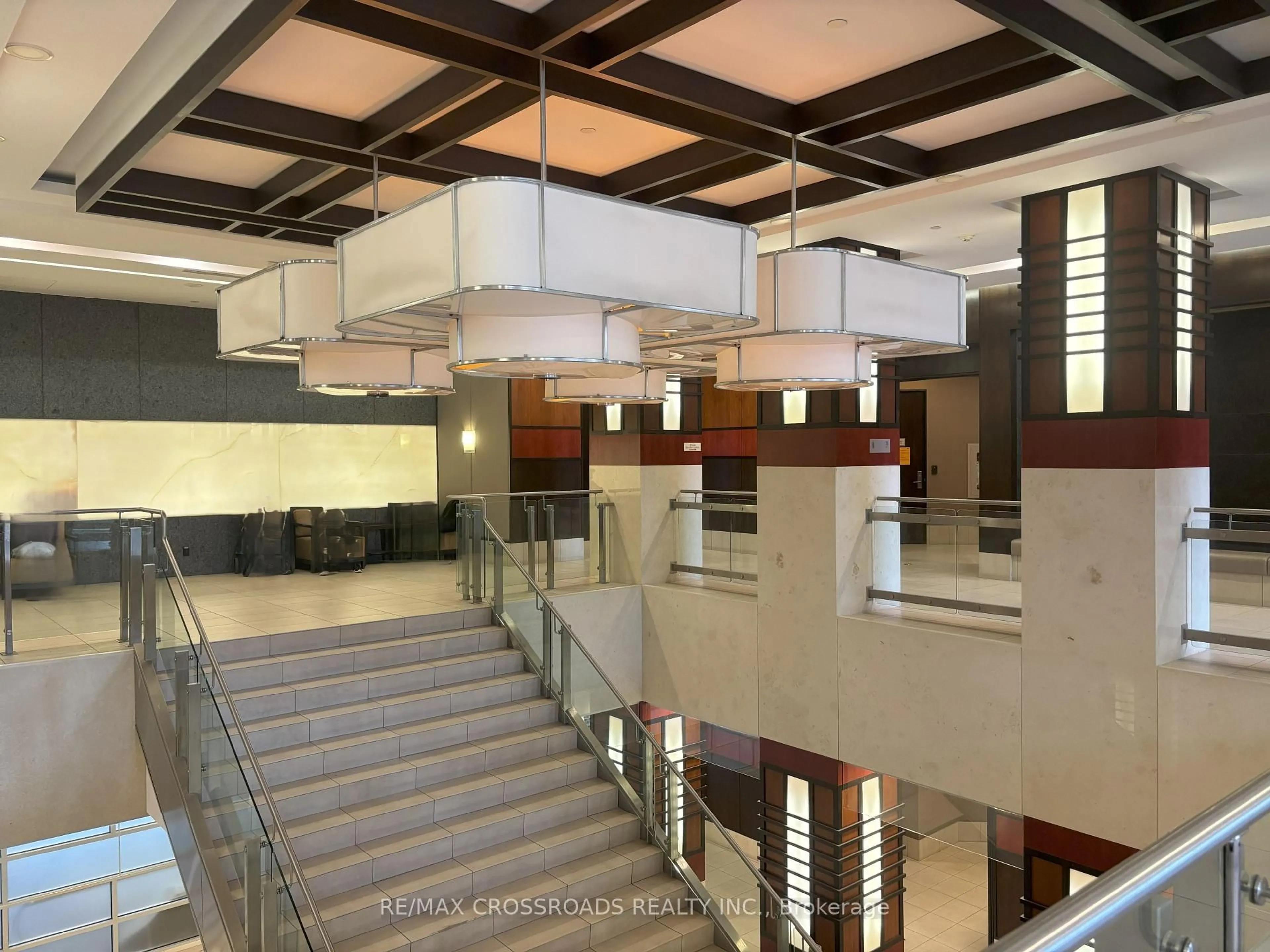 Indoor foyer for 33 Cox Blvd #232, Markham Ontario L3R 8A6