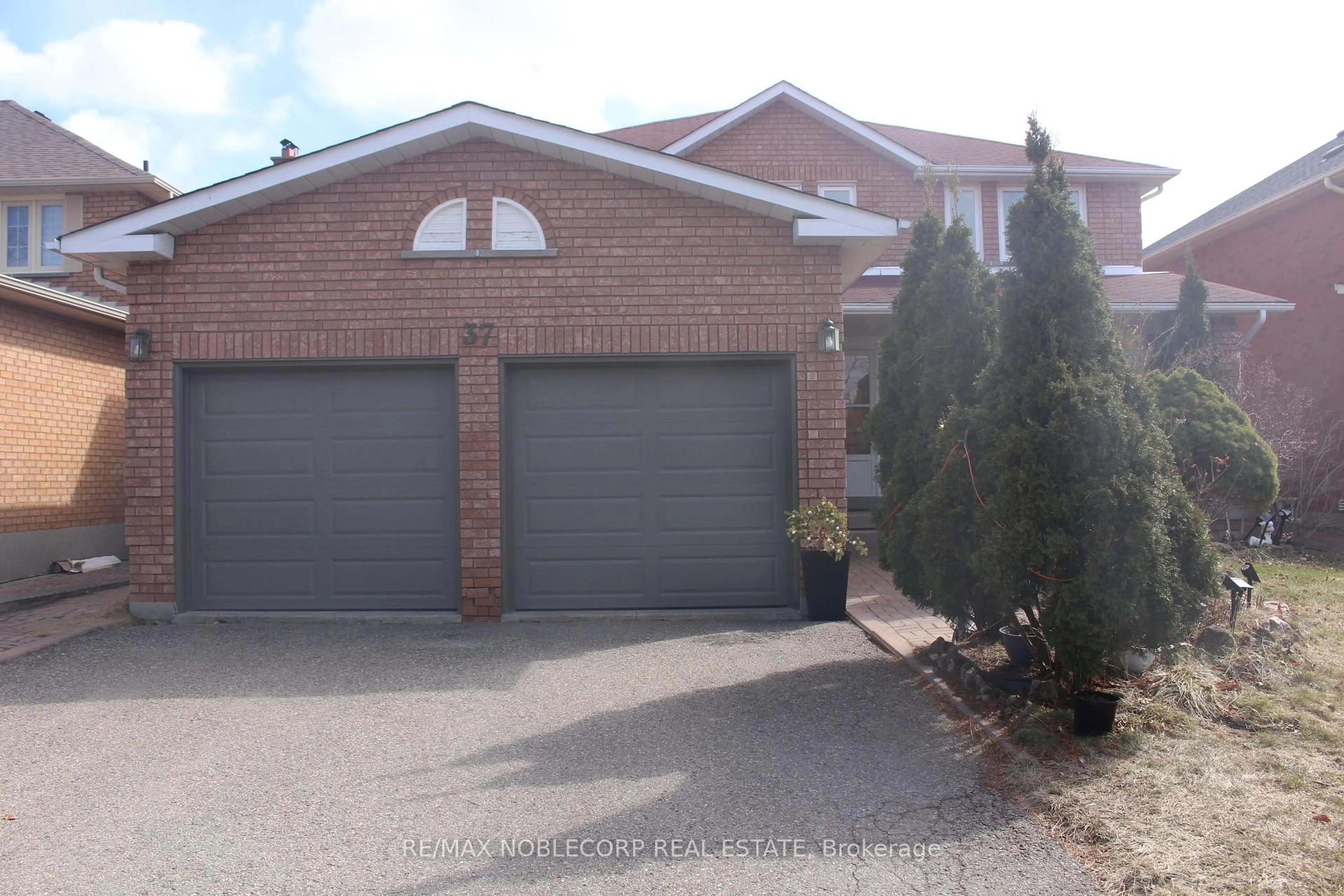 Home with brick exterior material, street for 37 Father Ermanno Cres, Vaughan Ontario L4L 7L6