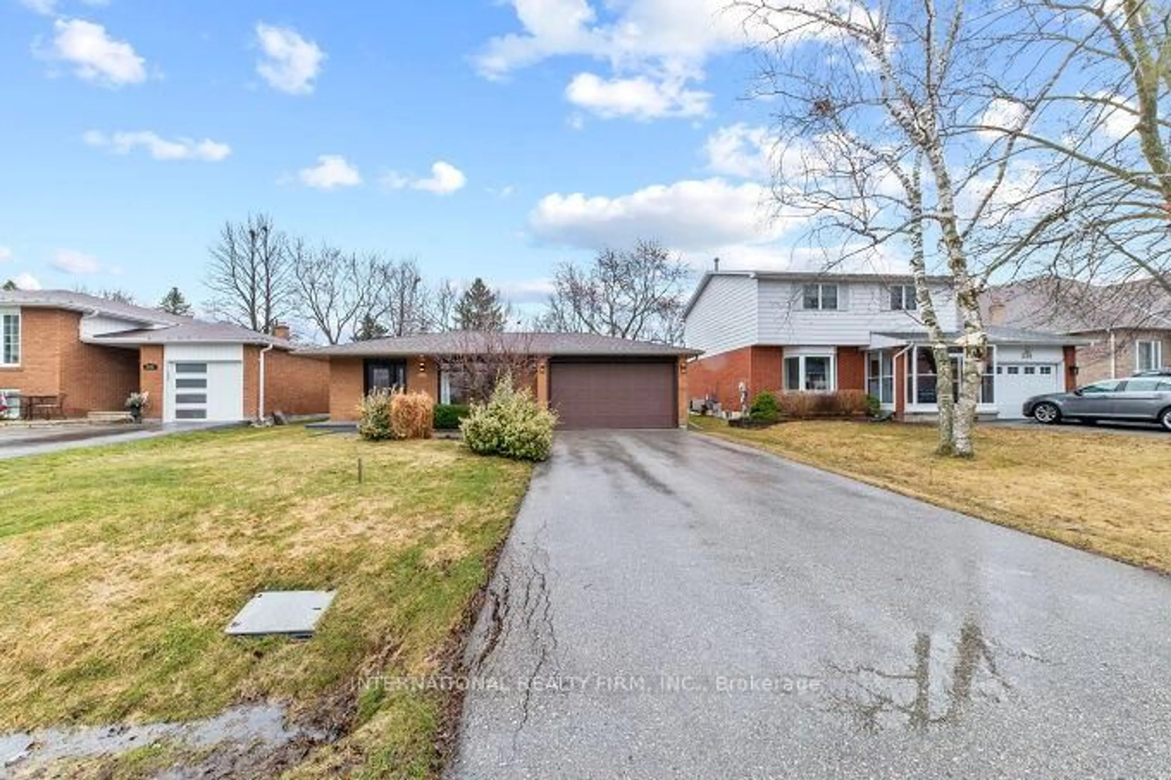 Unknown for 531 Newmarket St, East Gwillimbury Ontario L9N 1K7