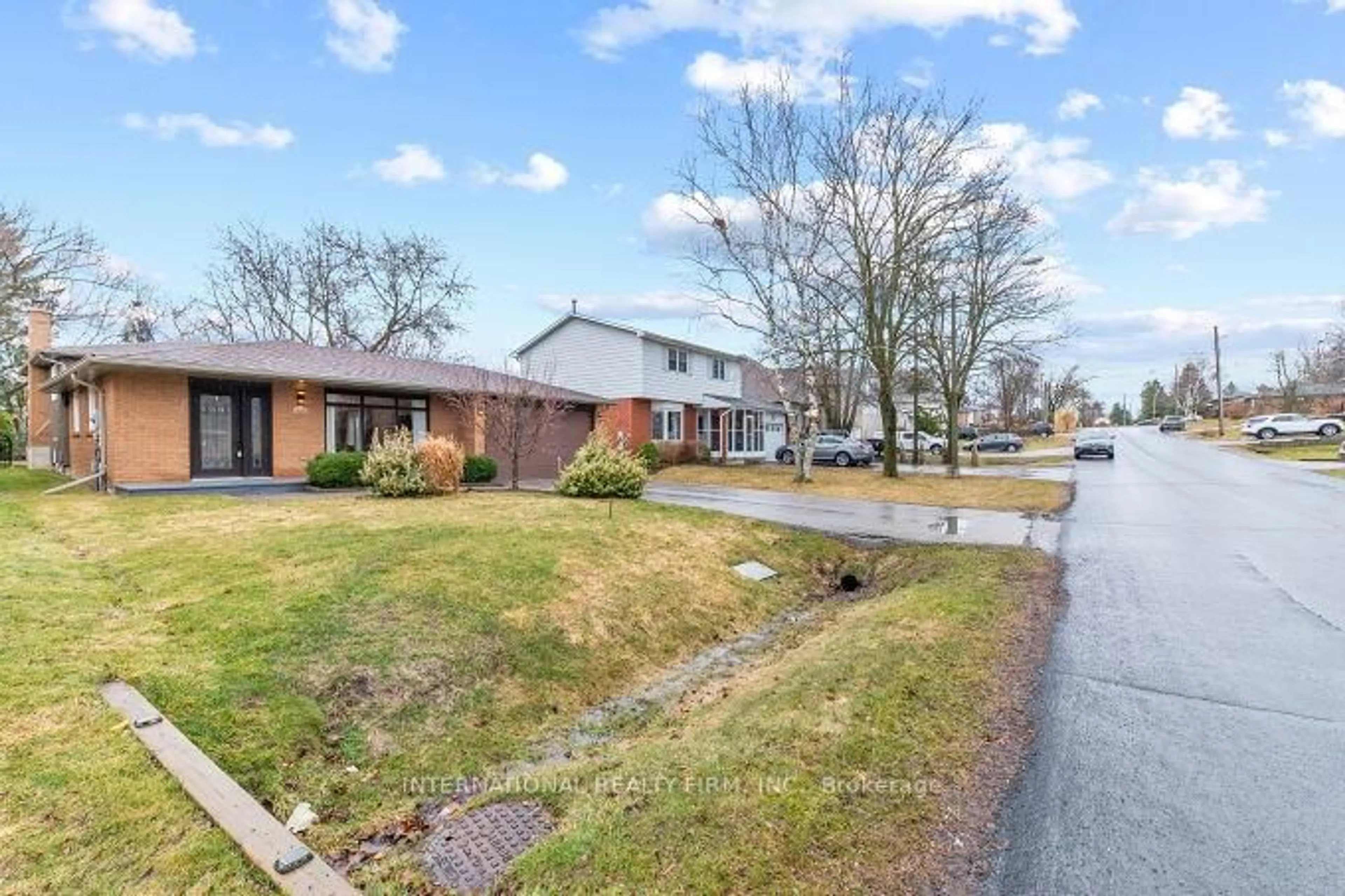 Unknown for 531 Newmarket St, East Gwillimbury Ontario L9N 1K7