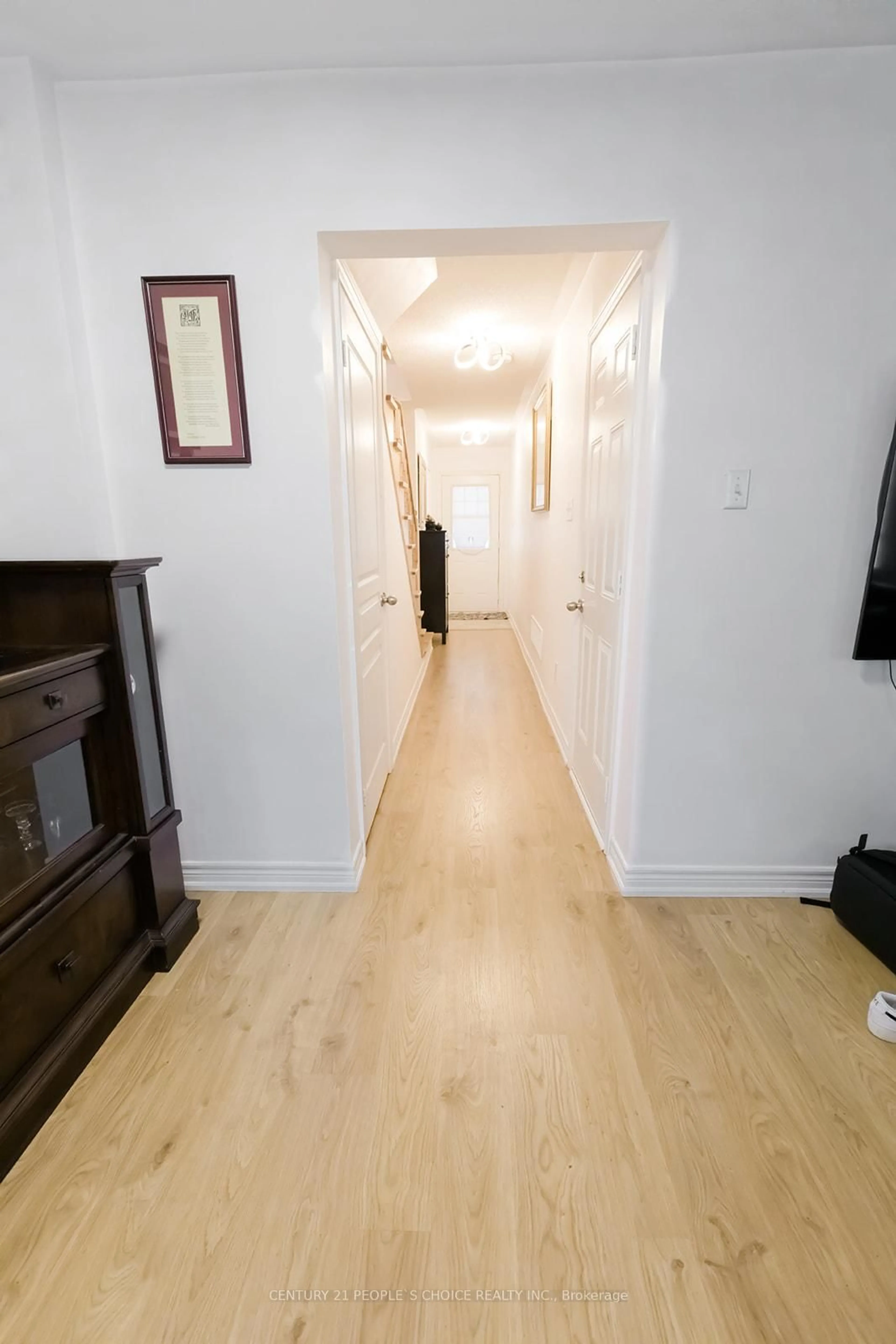 A pic of a room for 102 Roy Grove Way, Markham Ontario L6E 0T7