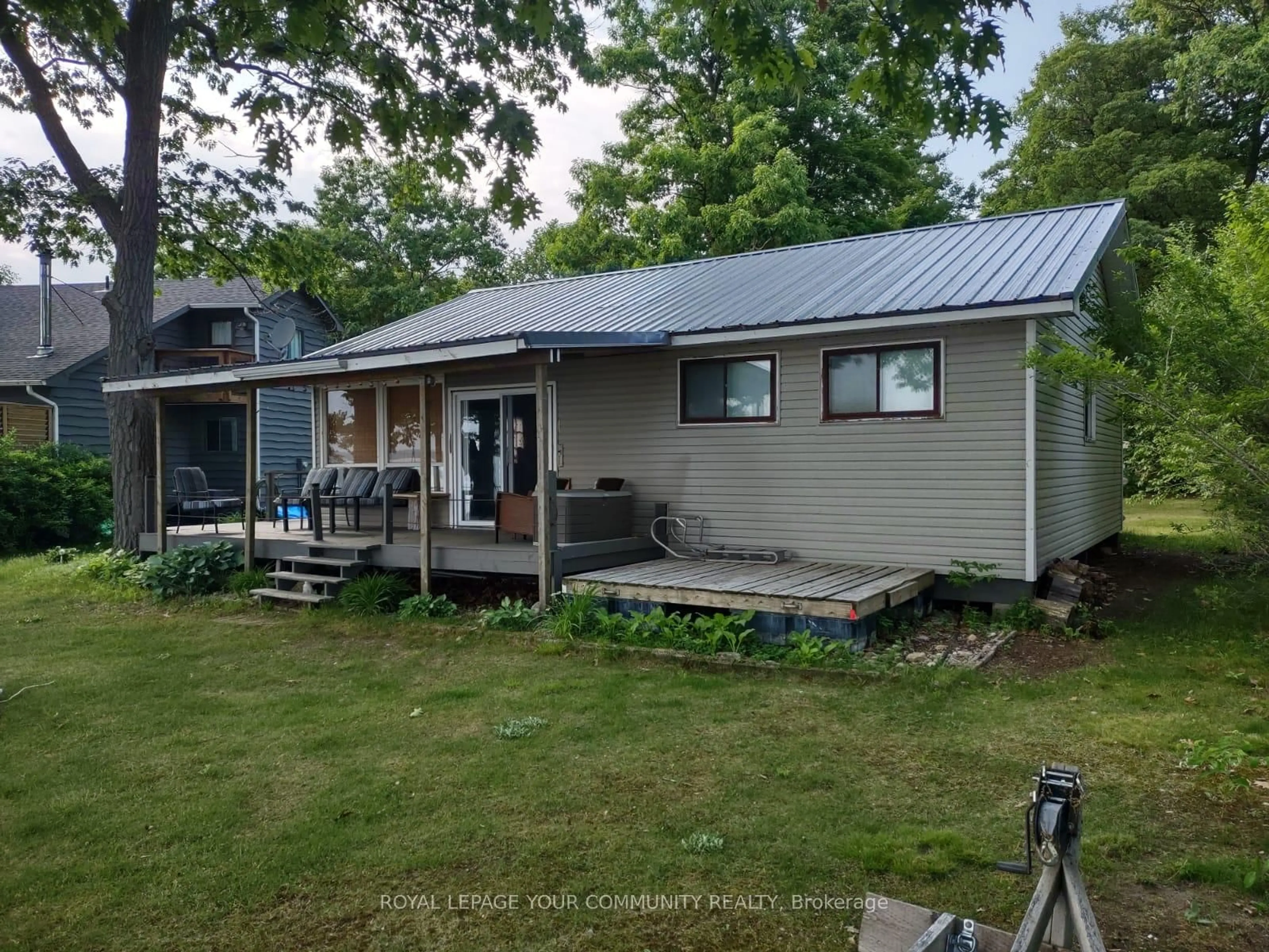 A pic from outside/outdoor area/front of a property/back of a property/a pic from drone, water/lake/river/ocean view for LOT 50 FOX ISLAND N/A, Georgina Islands Ontario L4P 3E9