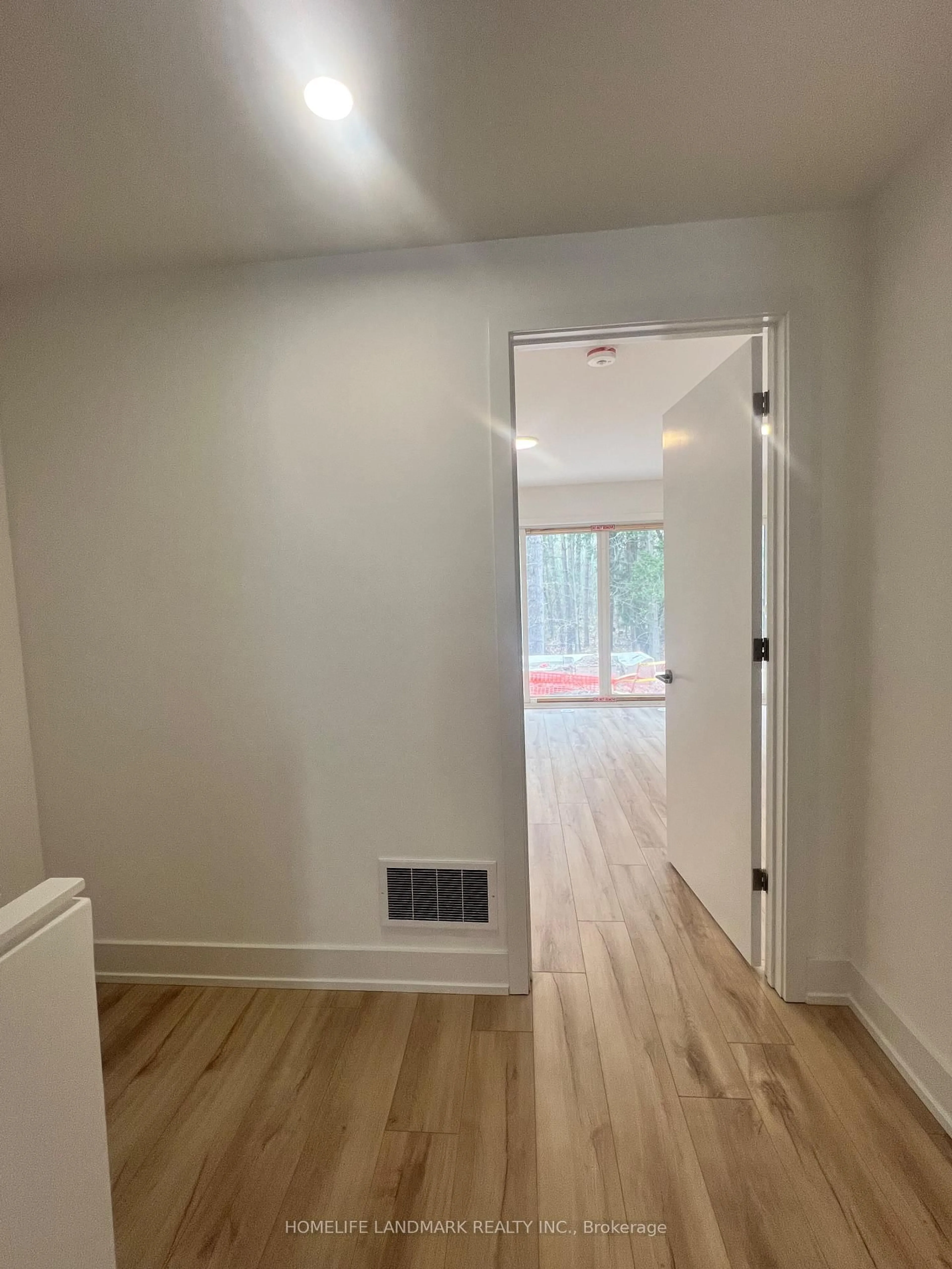 A pic of a room for 29 Chestnut Crt, Aurora Ontario L4G 4A4
