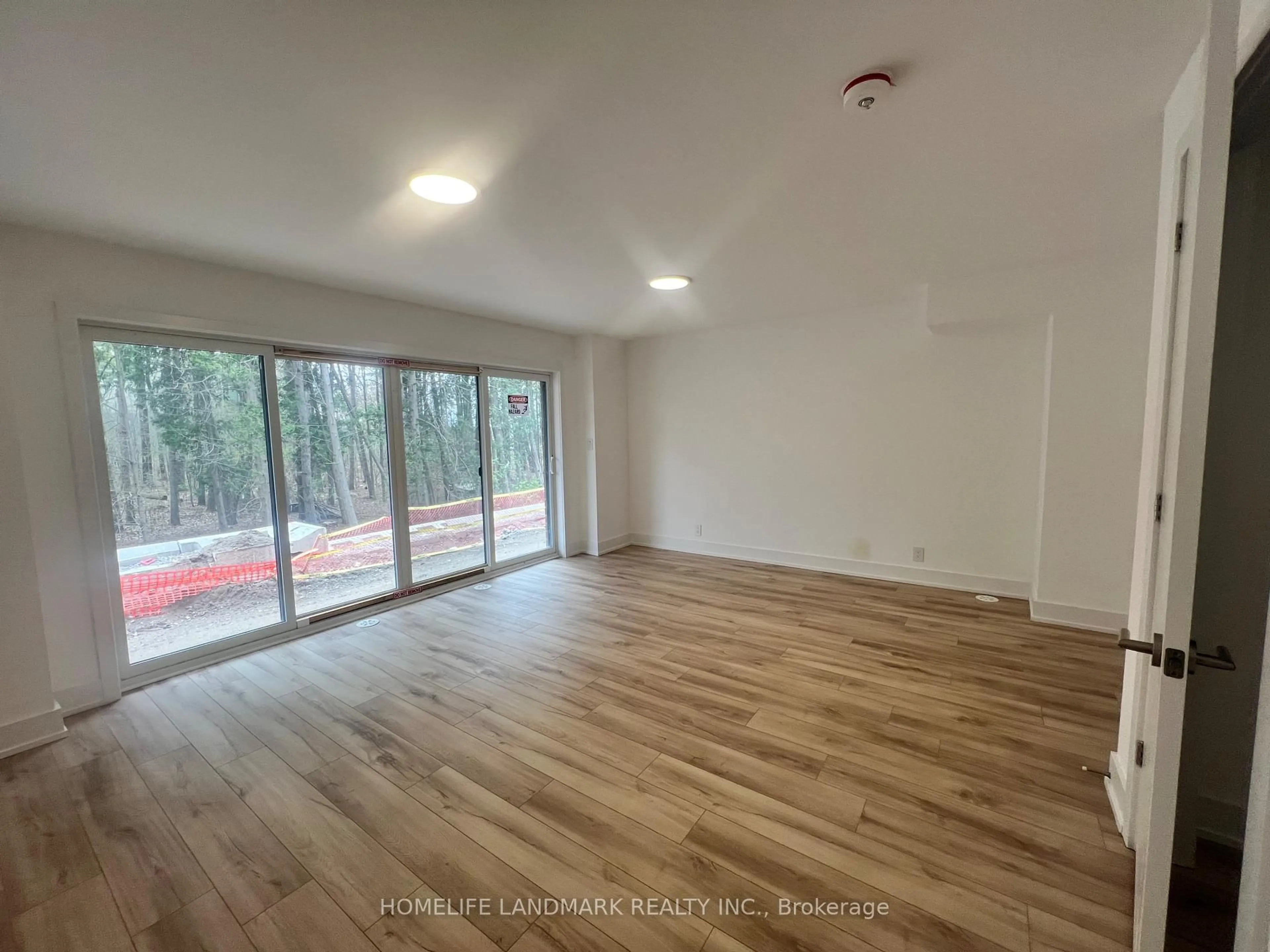 A pic of a room for 29 Chestnut Crt, Aurora Ontario L4G 4A4
