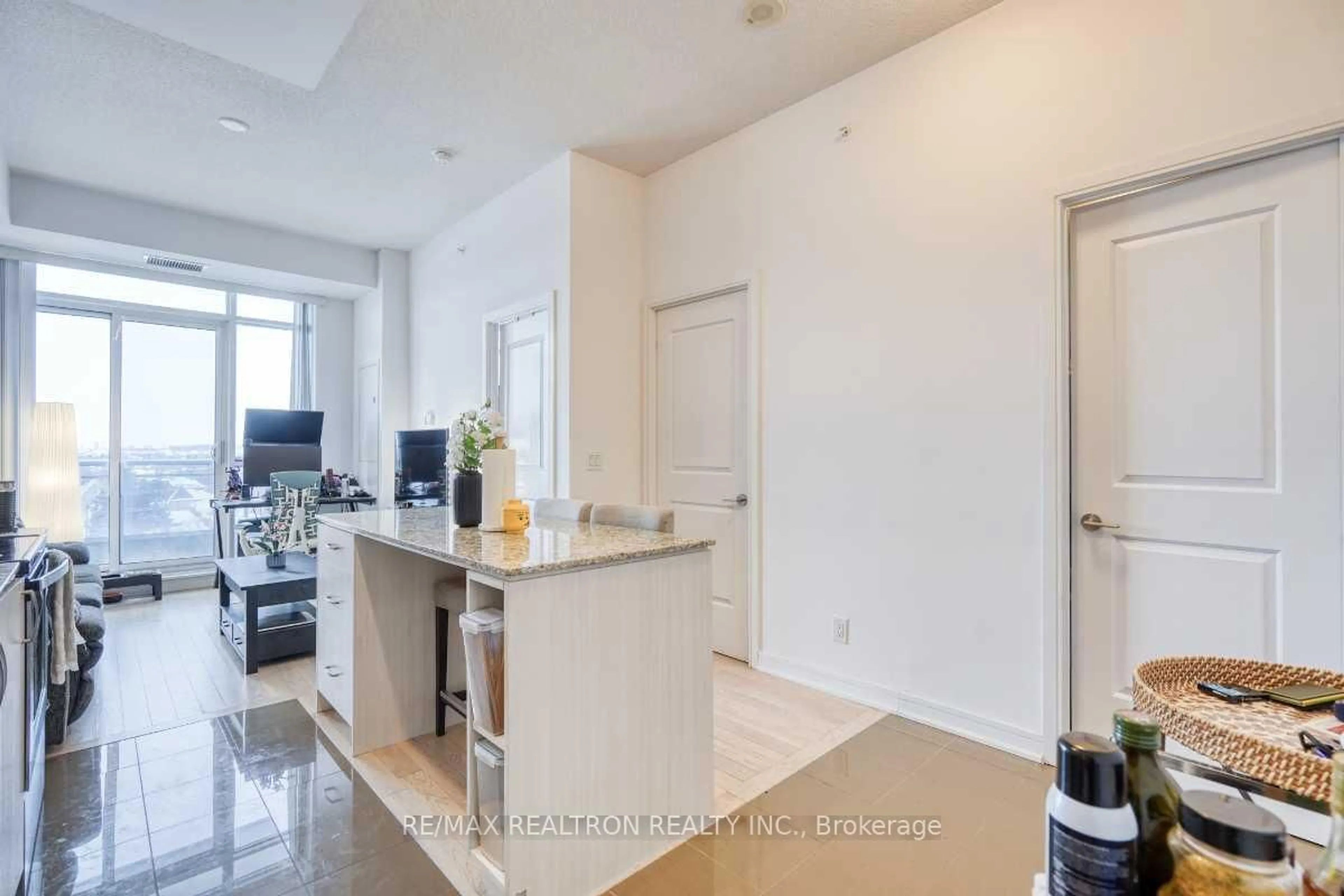 Unknown for 9191 Yonge St #804, Richmond Hill Ontario L4C 1E2