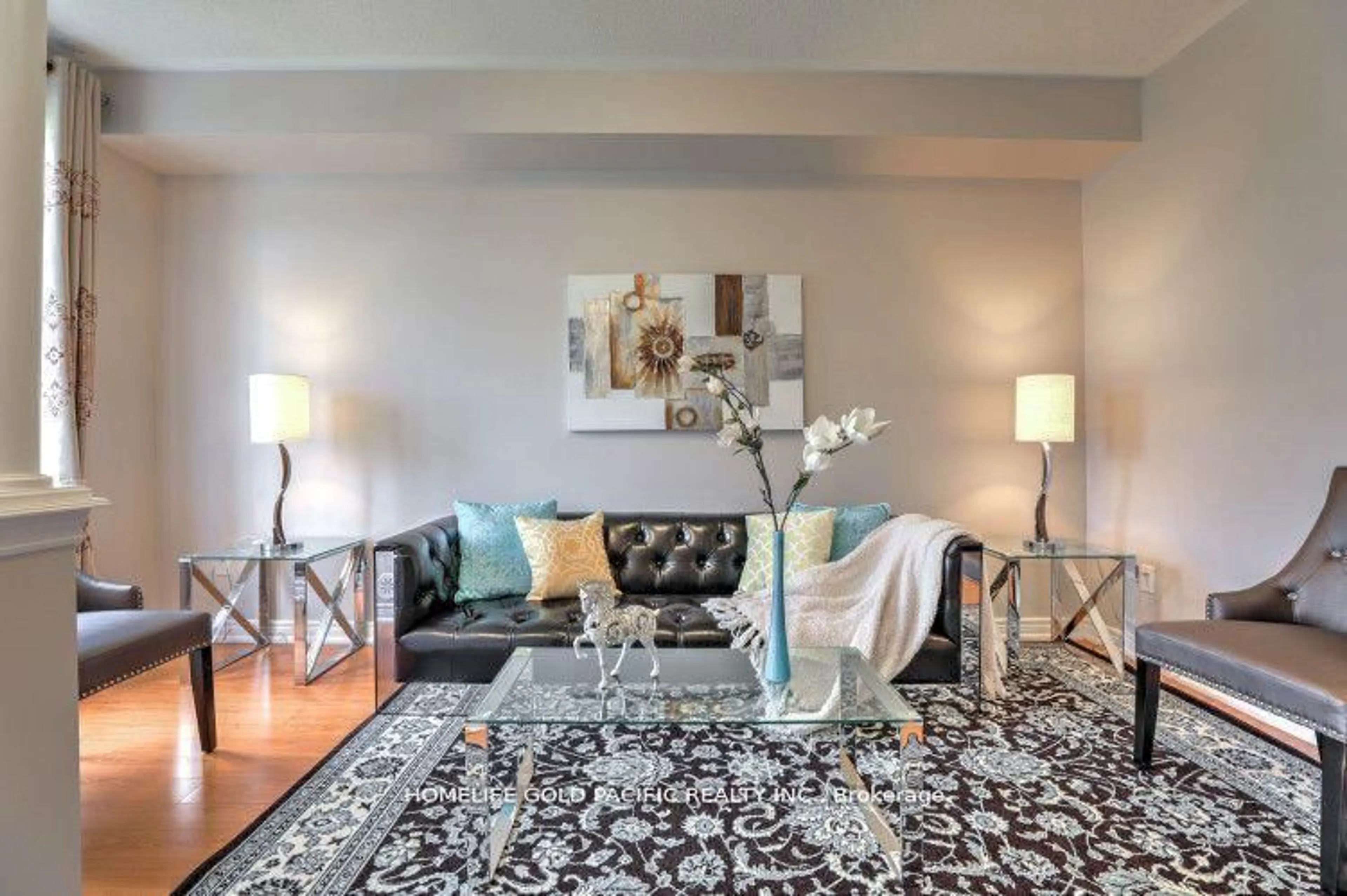 Living room with furniture, unknown for 4606 16th Ave, Markham Ontario L6C 0X6