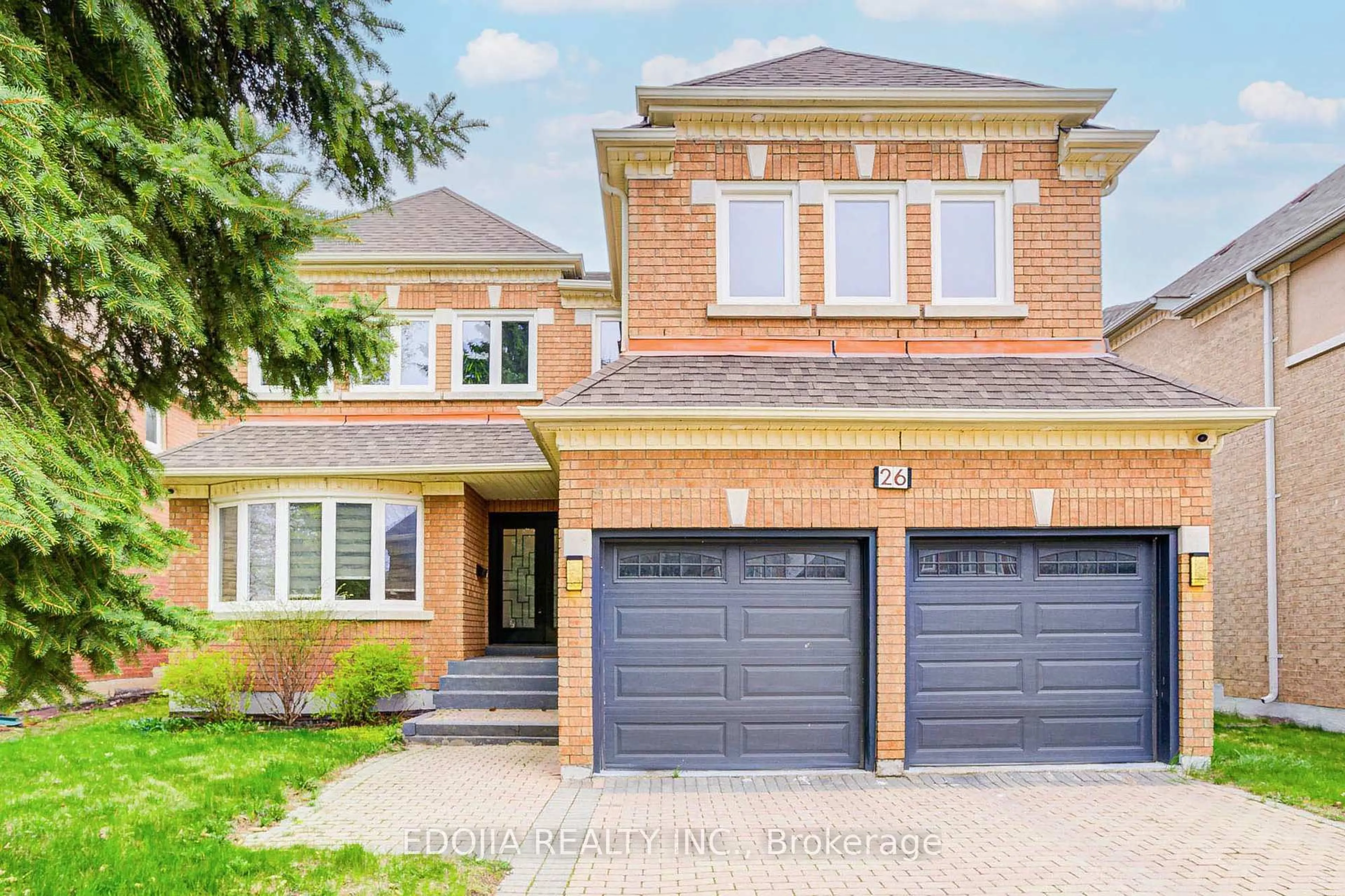 Home with brick exterior material, street for 26 Stephie Crt, Richmond Hill Ontario L4B 3Z7
