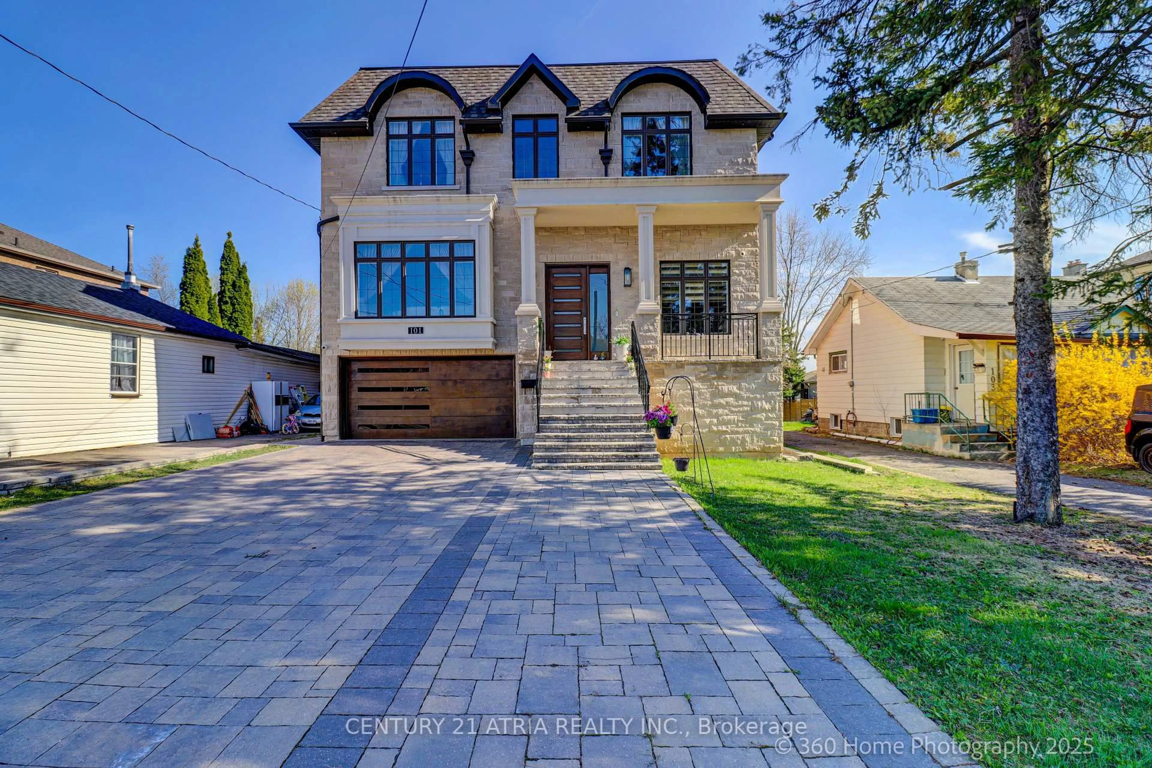 Home with brick exterior material, street for 101 Spruce Ave, Richmond Hill Ontario L4C 6V9