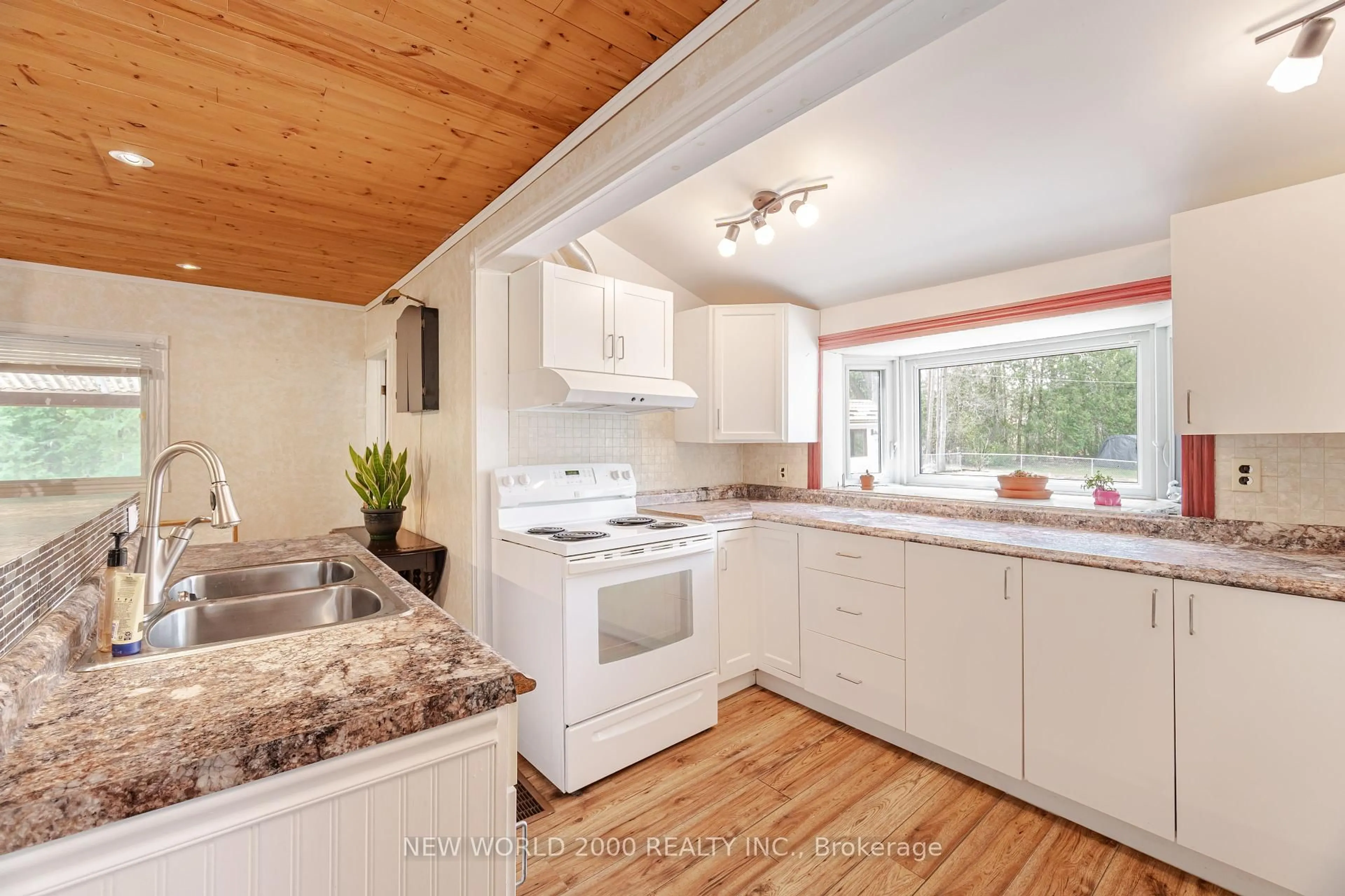Open concept kitchen, unknown for 4 Chambers Lane, Georgina Ontario L0E 1N0