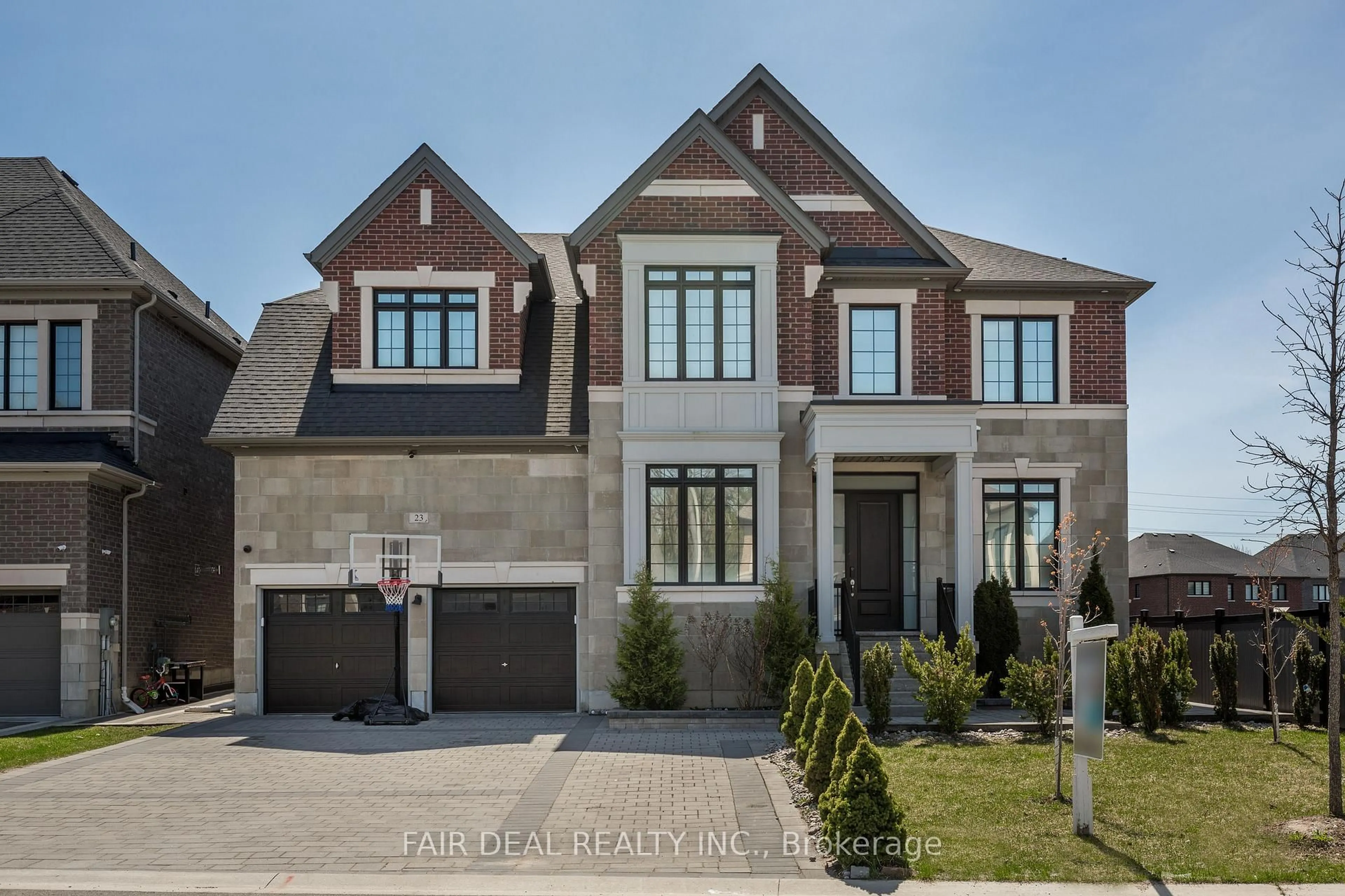 Home with brick exterior material, street for 23 Mumberson St, Innisfil Ontario L0L 1L0