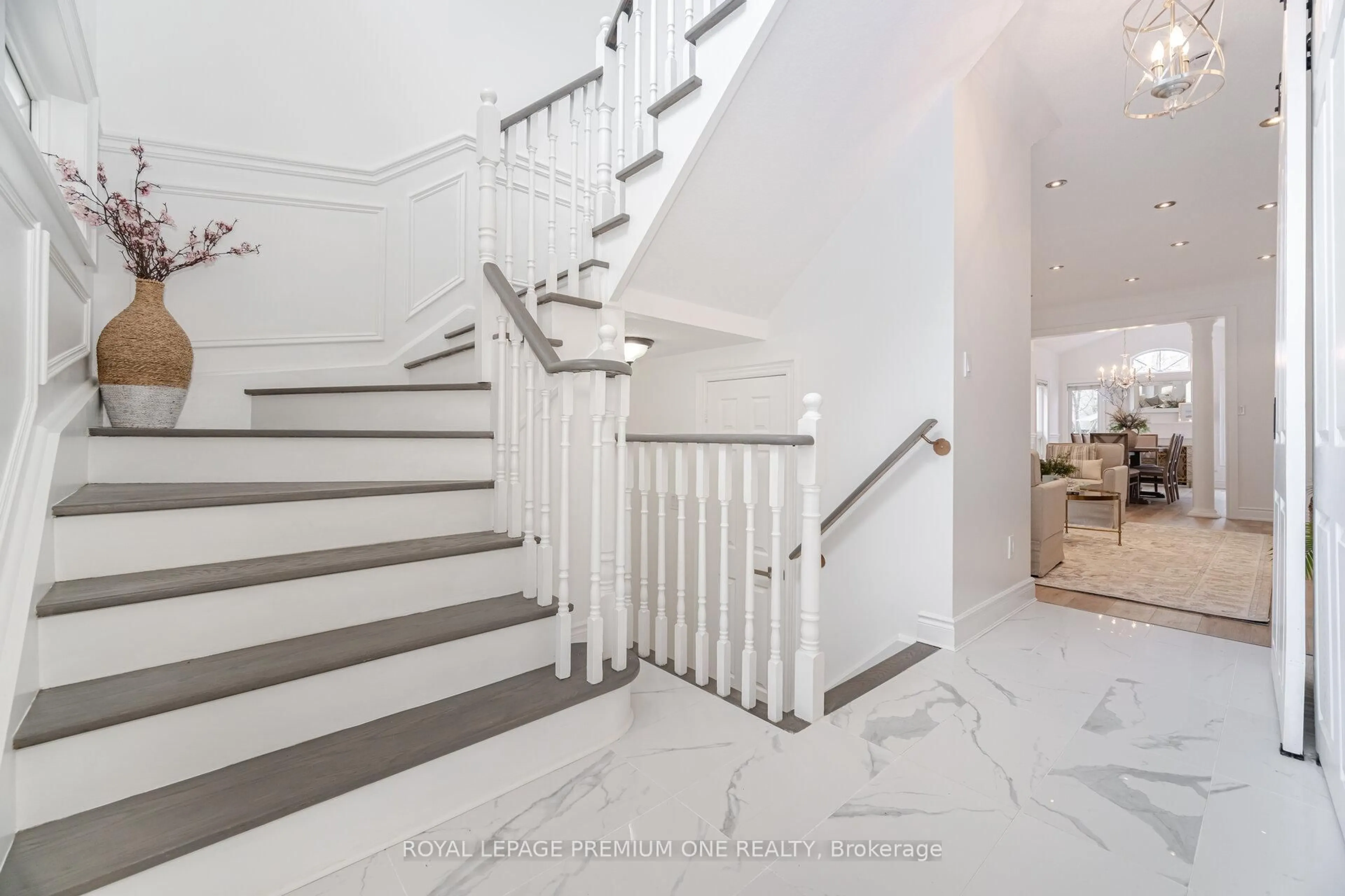 Stairs for 36 Holtby Rd, Richmond Hill Ontario L4E 4W6