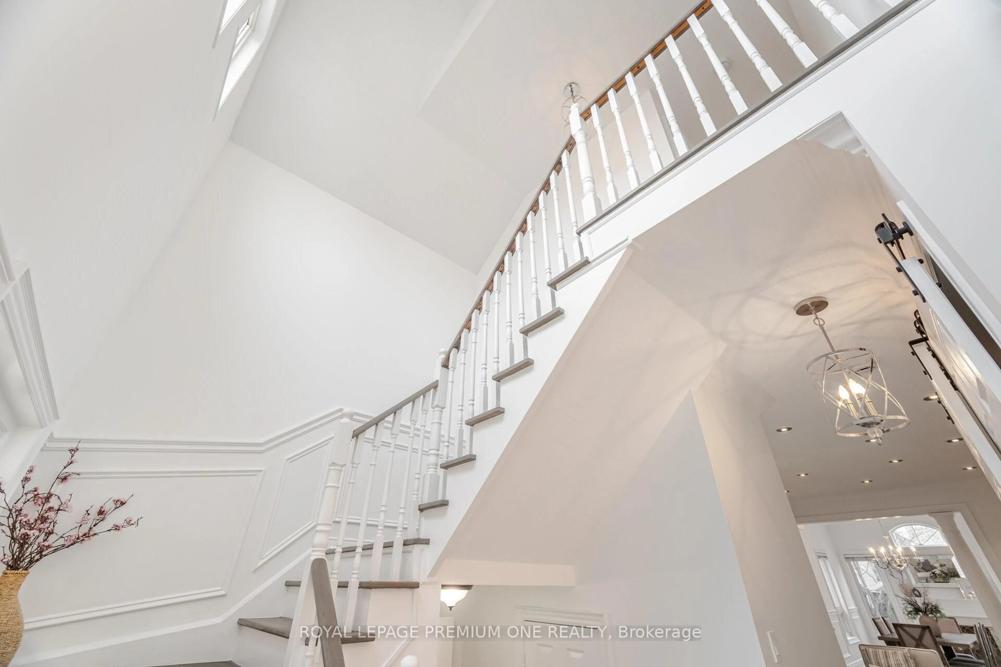 Stairs for 36 Holtby Rd, Richmond Hill Ontario L4E 4W6