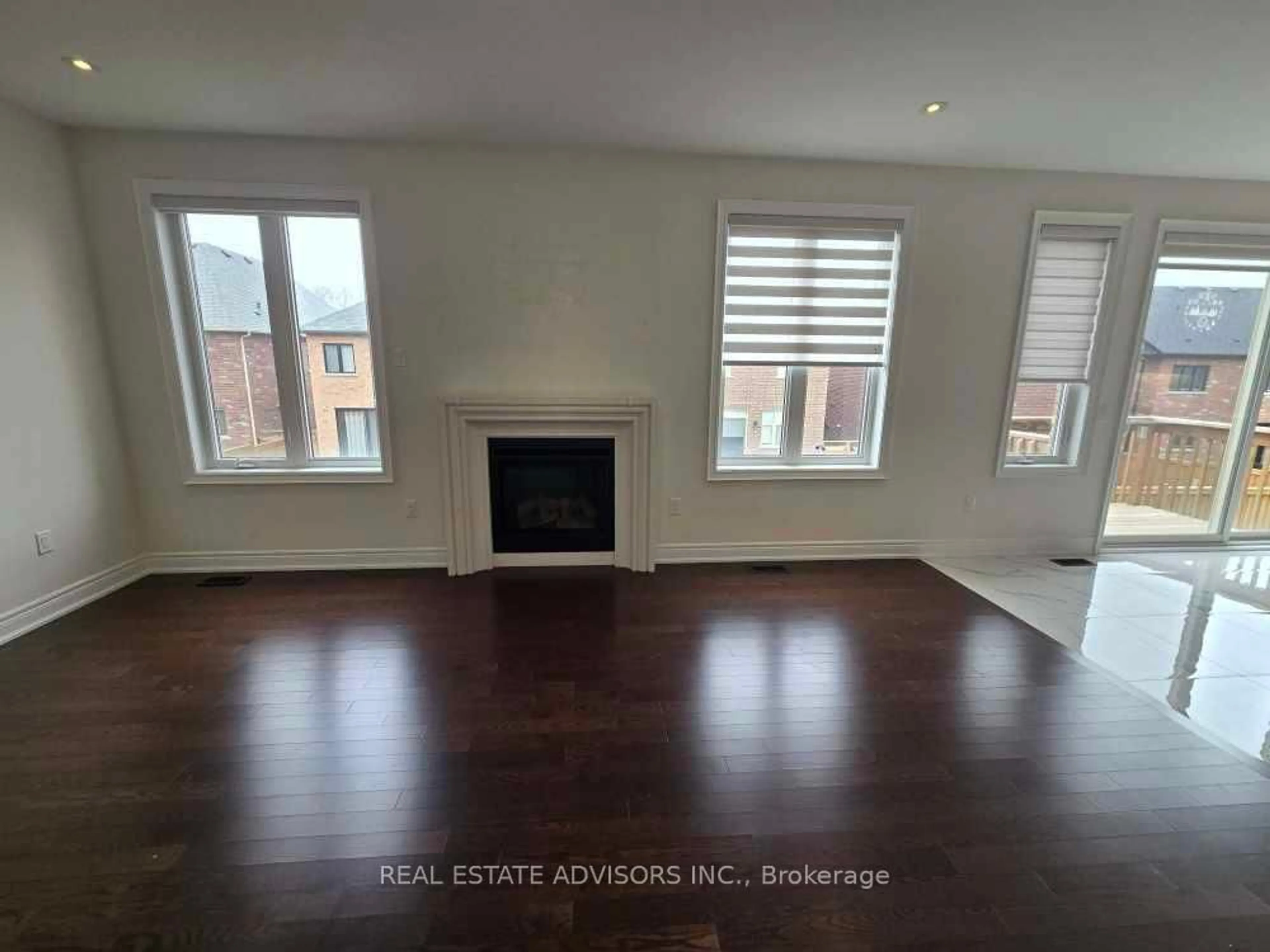 A pic of a room for 135 Ben Sinclair Ave, East Gwillimbury Ontario L9N 0S3