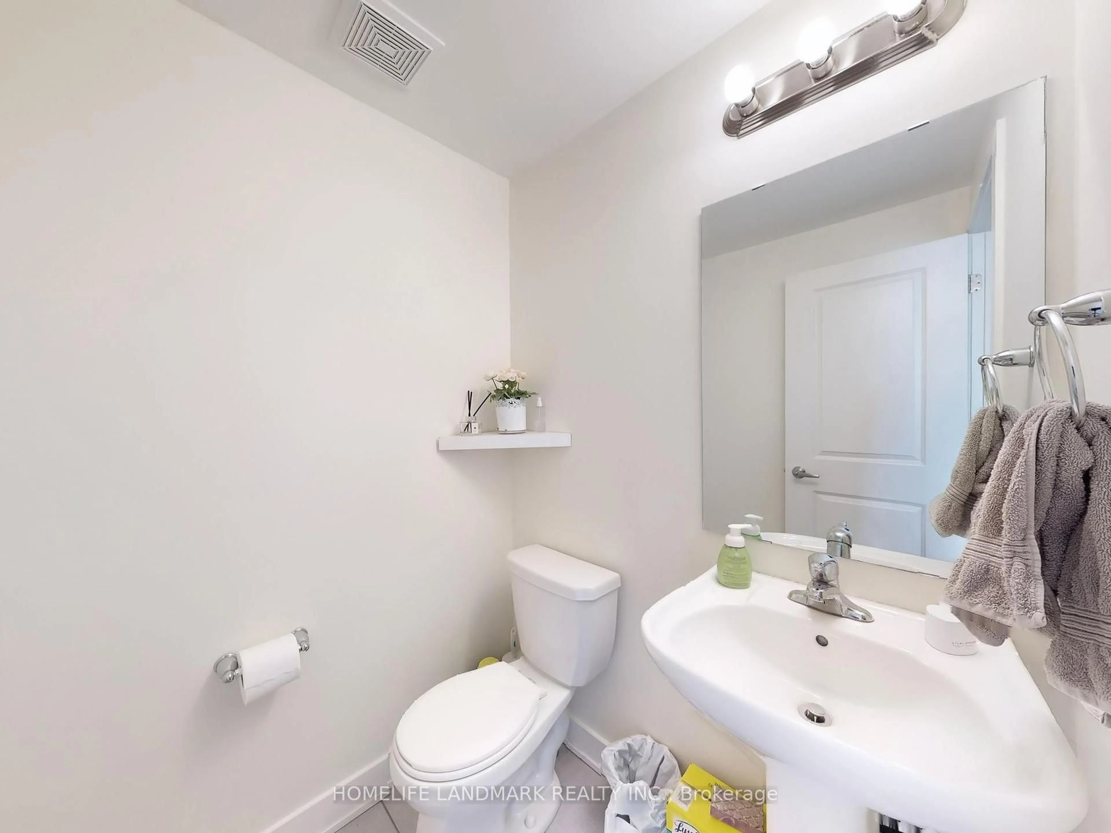 Standard bathroom, unknown for 22 Carpaccio Ave, Vaughan Ontario L4H 4R5