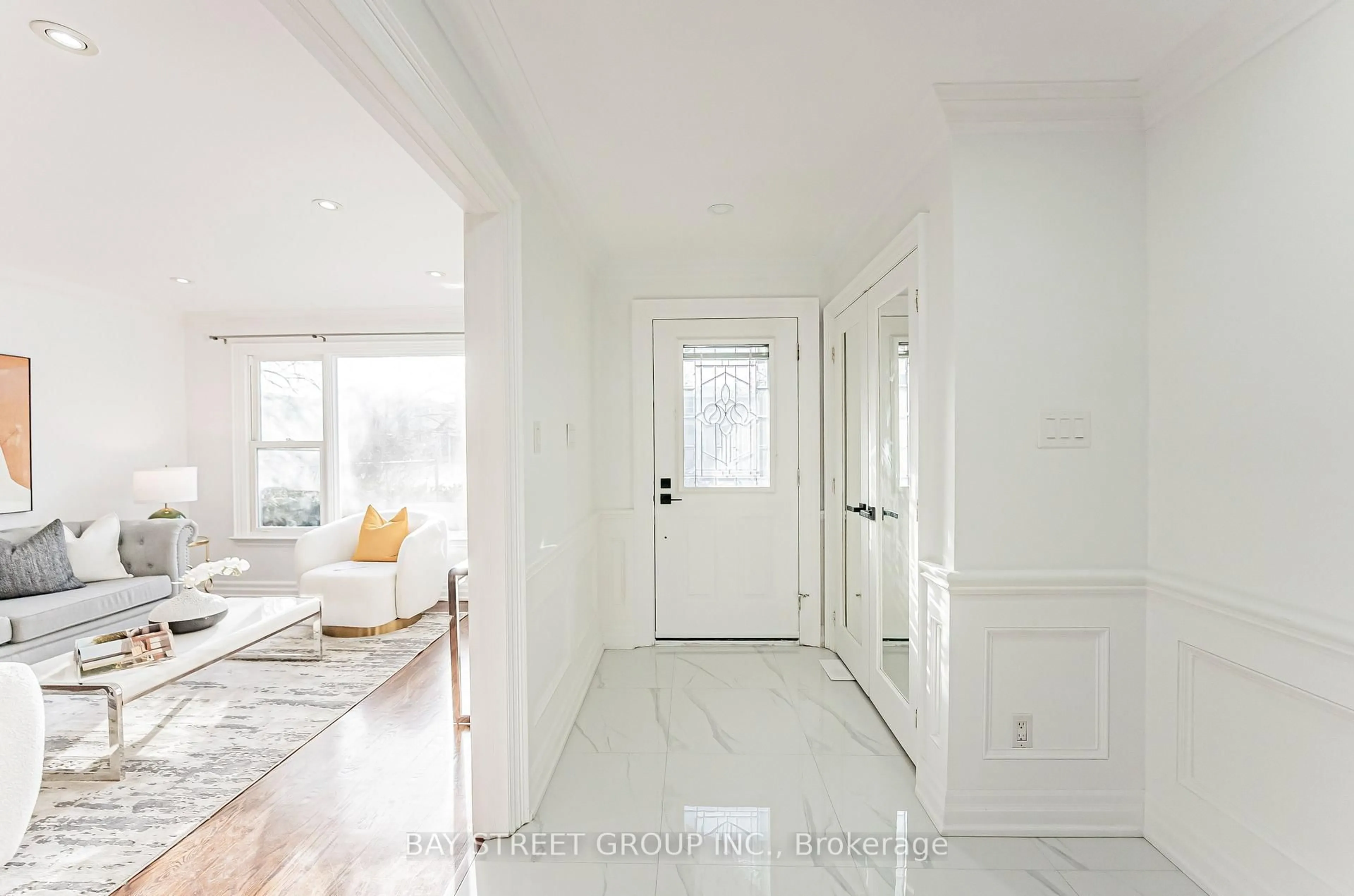 Indoor entryway for 34 Ferrah St, Markham Ontario L3R 1N5