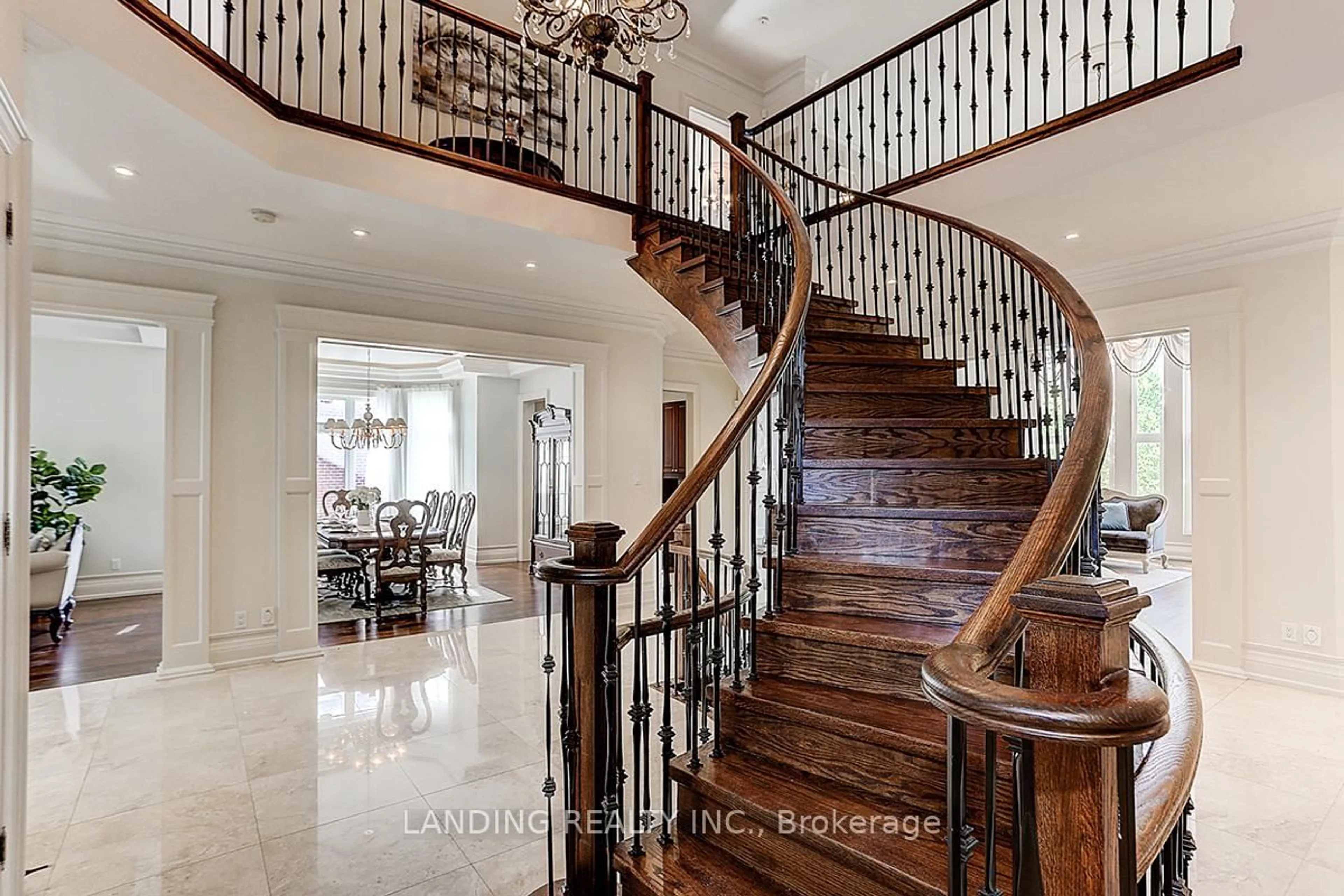 Unknown for 33 Winterport Crt, Richmond Hill Ontario L4C 9V6