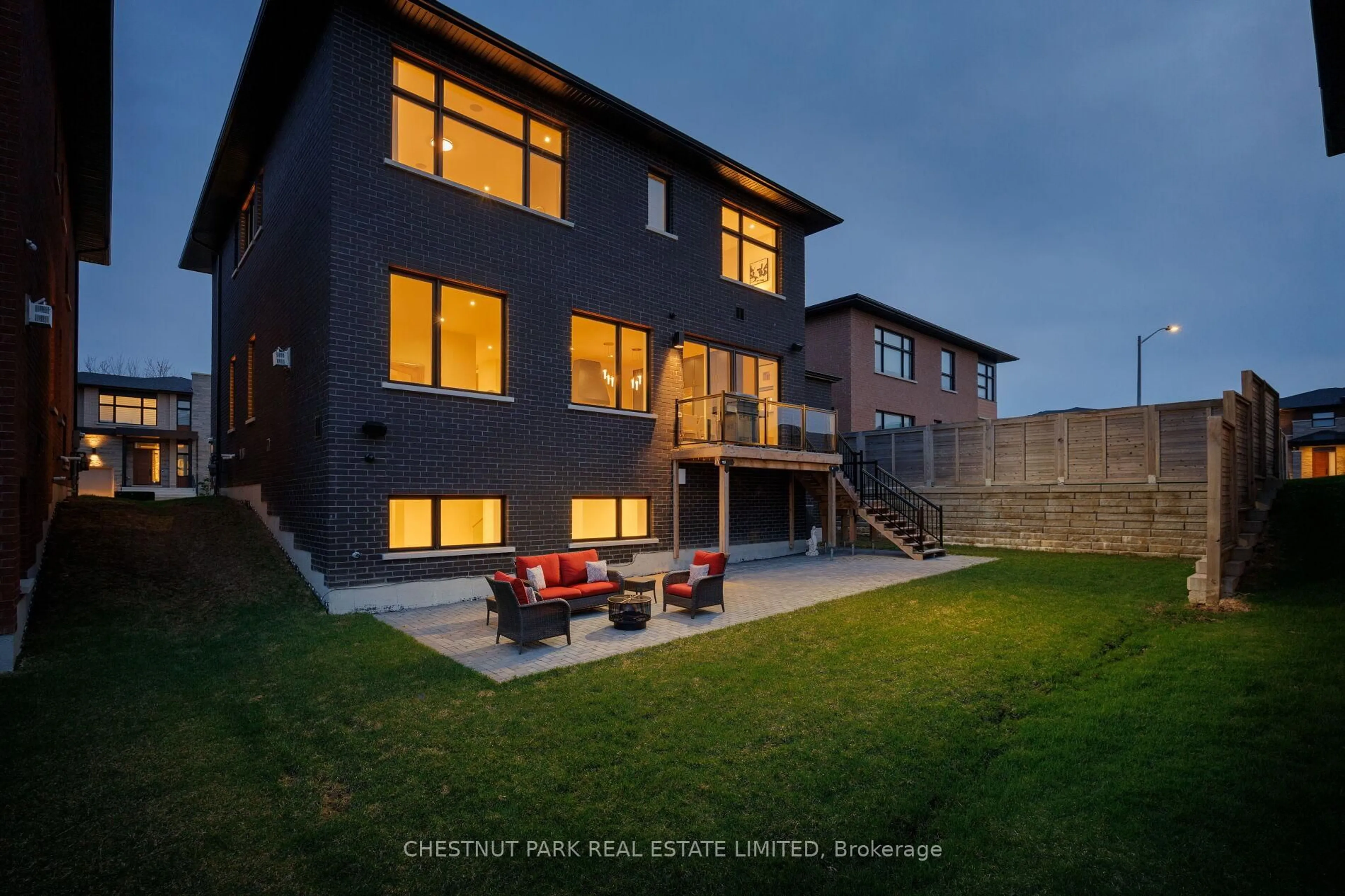 Patio, unknown for 29 Limerick St, Richmond Hill Ontario L4E 3W9