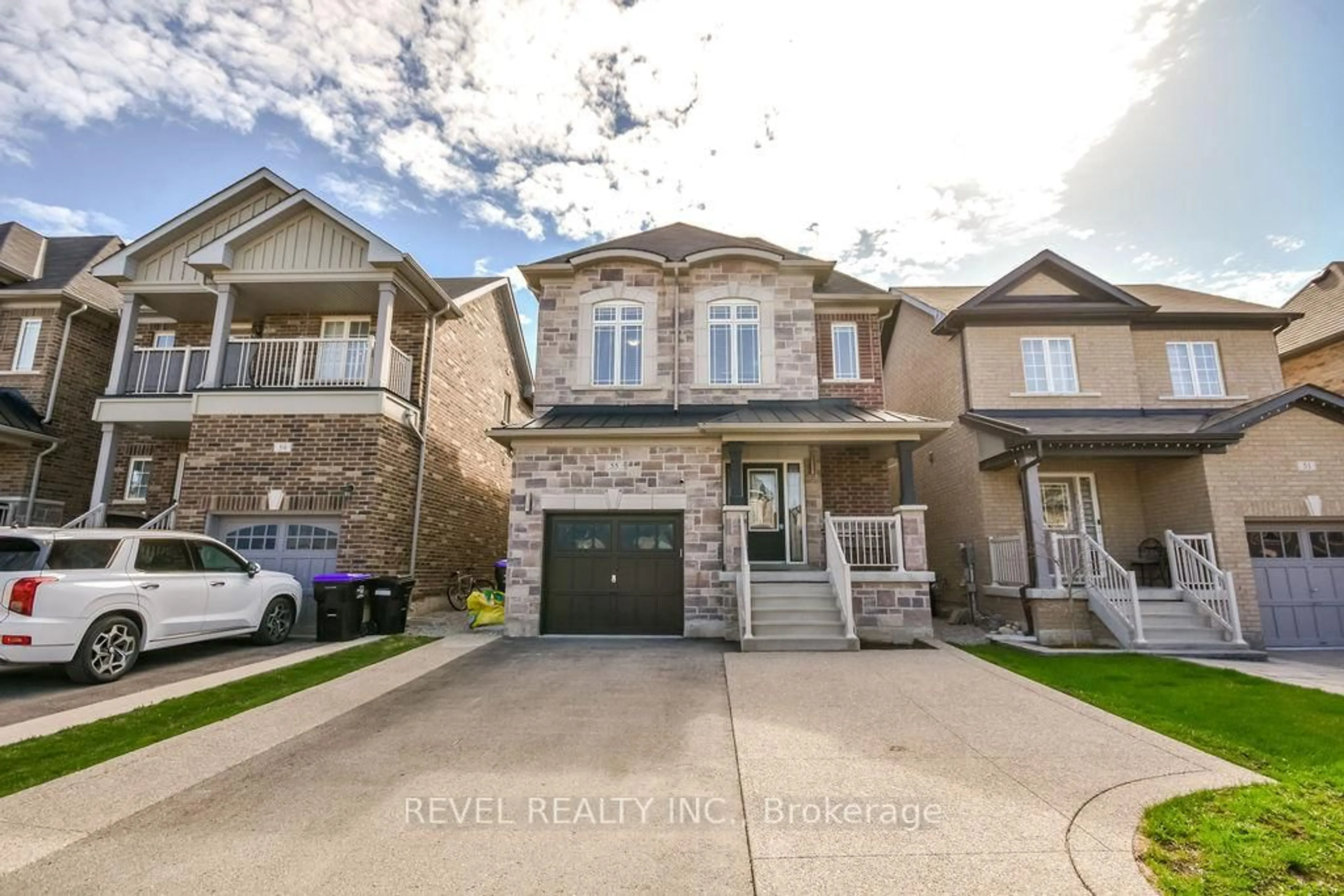 Home with brick exterior material, street for 55 Tyndall Dr, Bradford West Gwillimbury Ontario L3Z 4G7