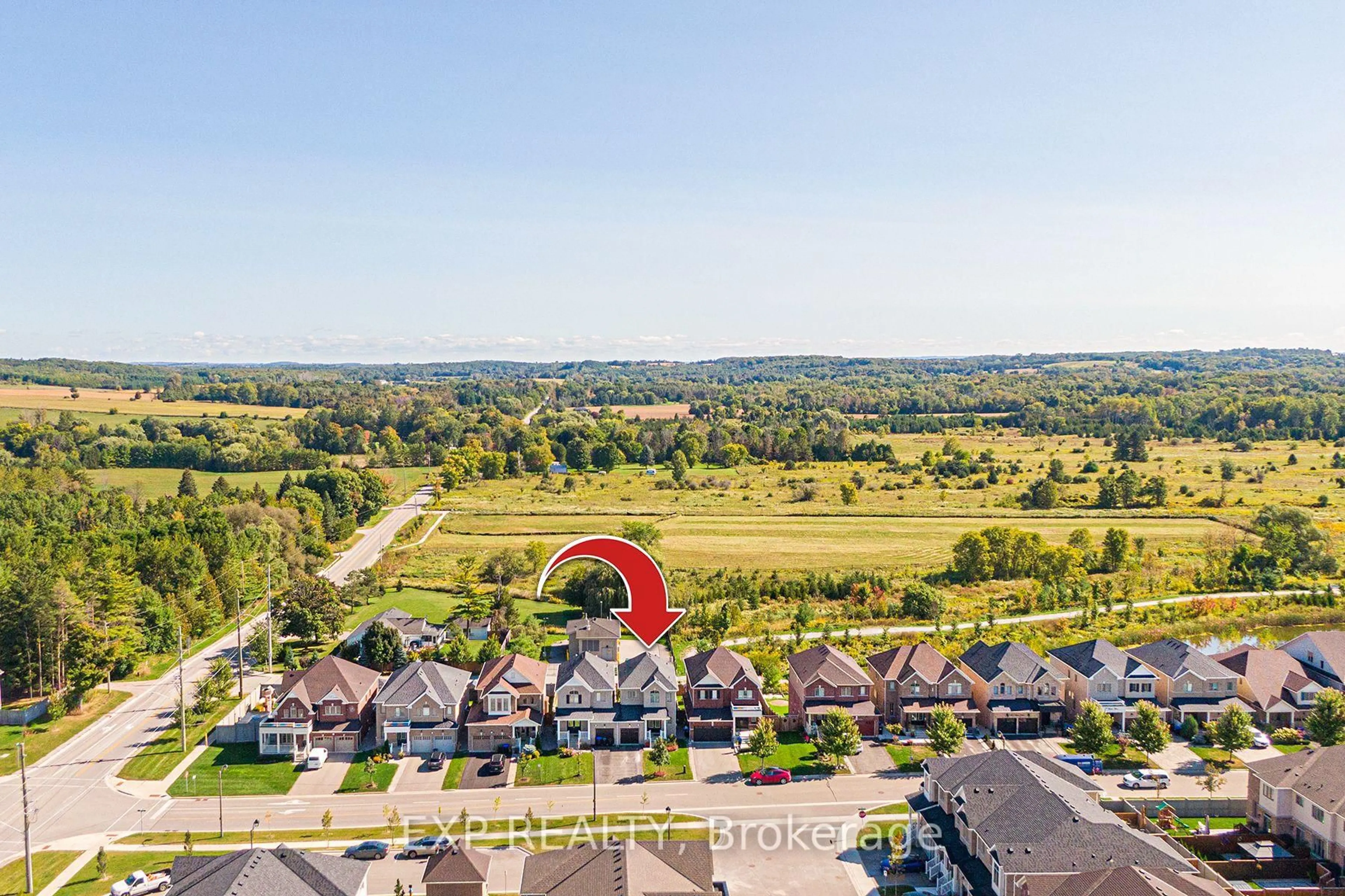 A pic from outside/outdoor area/front of a property/back of a property/a pic from drone, unknown for 11 Turner Dr, New Tecumseth Ontario L0G 1W0