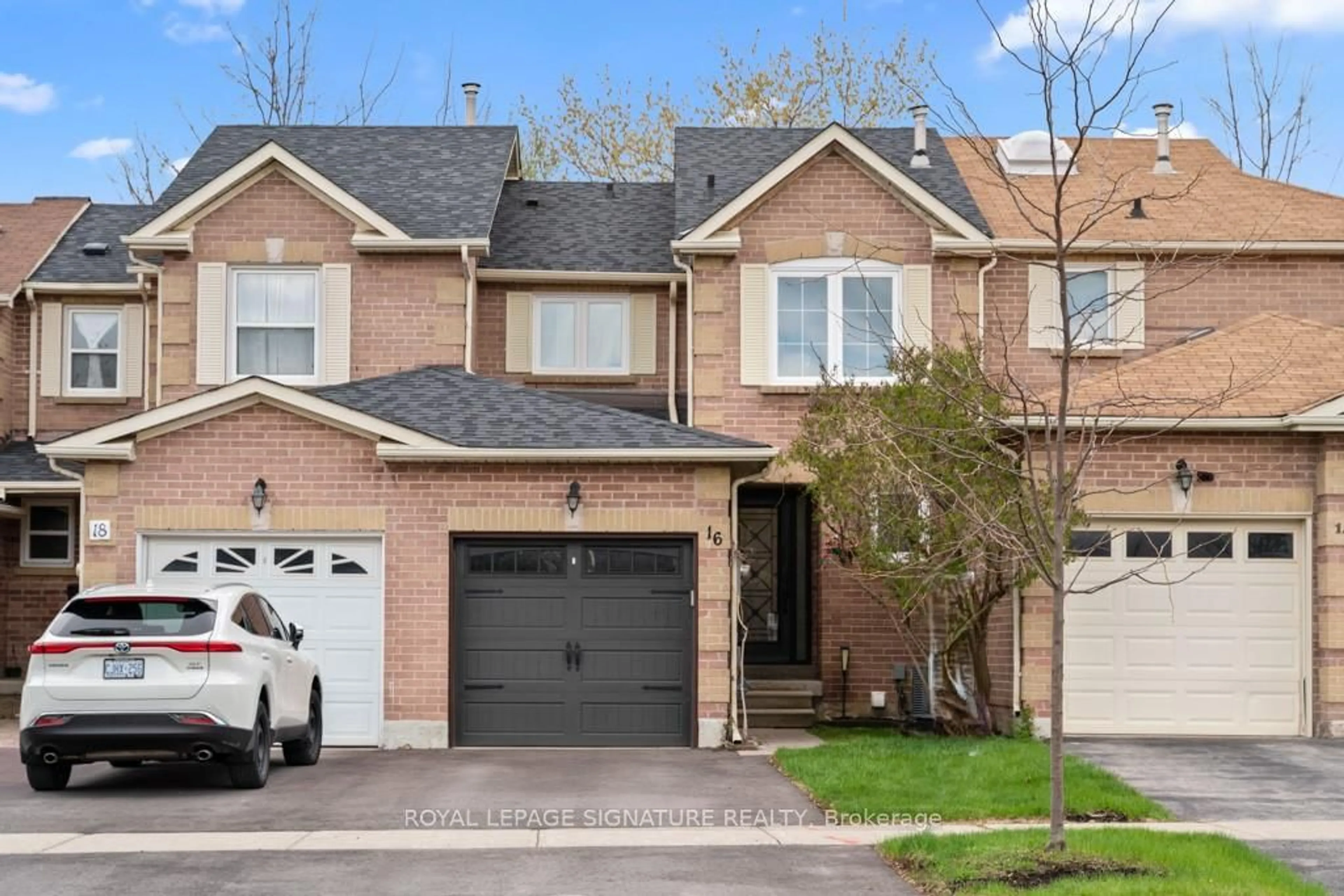 Home with brick exterior material, street for 16 Bingham St, Richmond Hill Ontario L4C 9R1