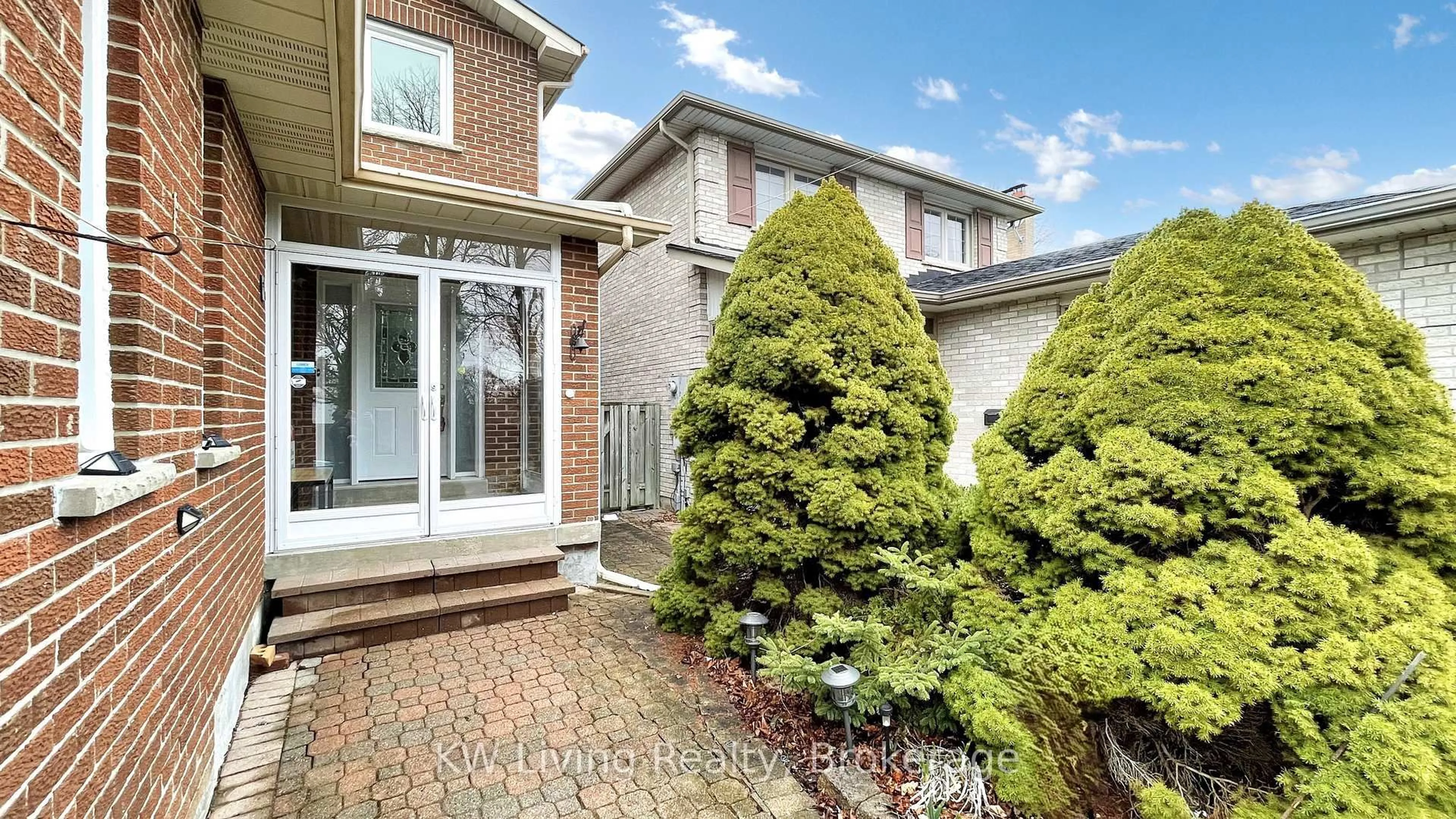 Home with brick exterior material, street for 60 Graham Cres, Markham Ontario L3P 4M1