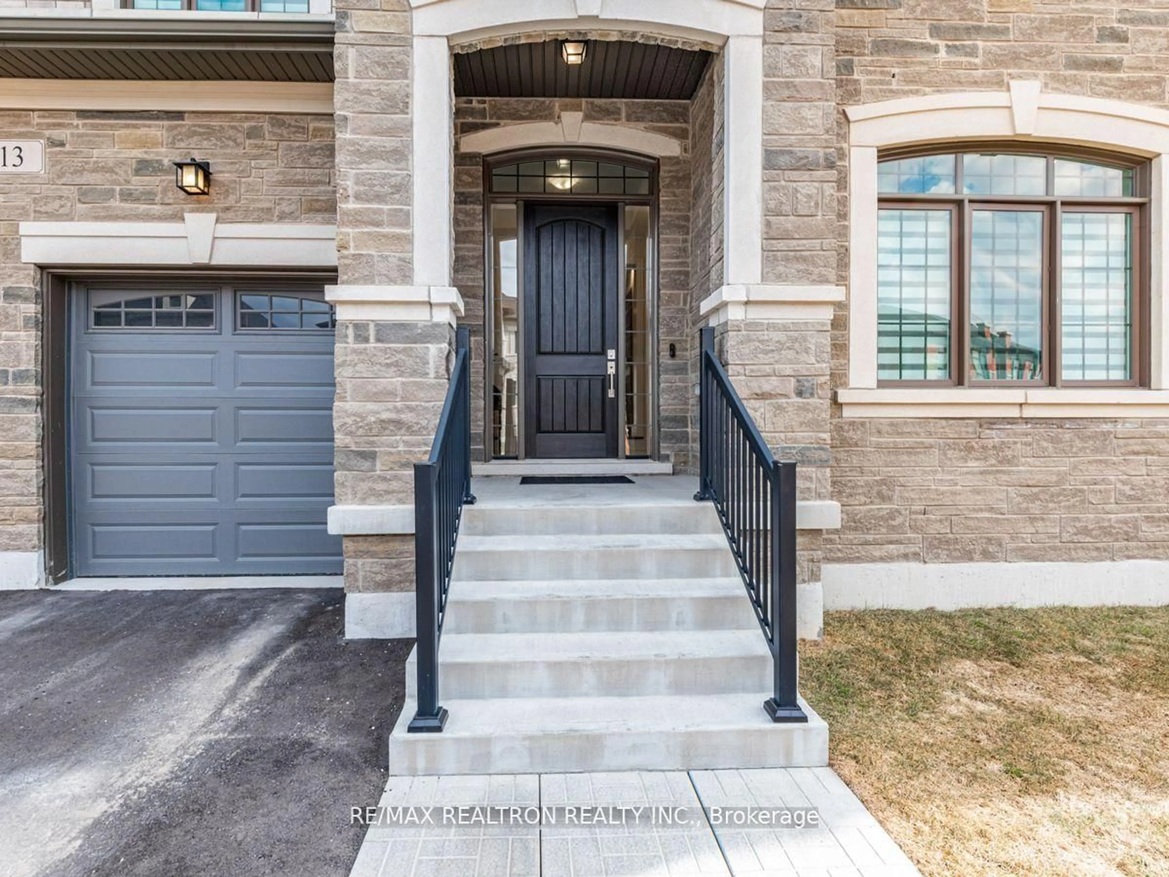 Unknown for 13 Winthrop Cres, Vaughan Ontario L3L 0E5