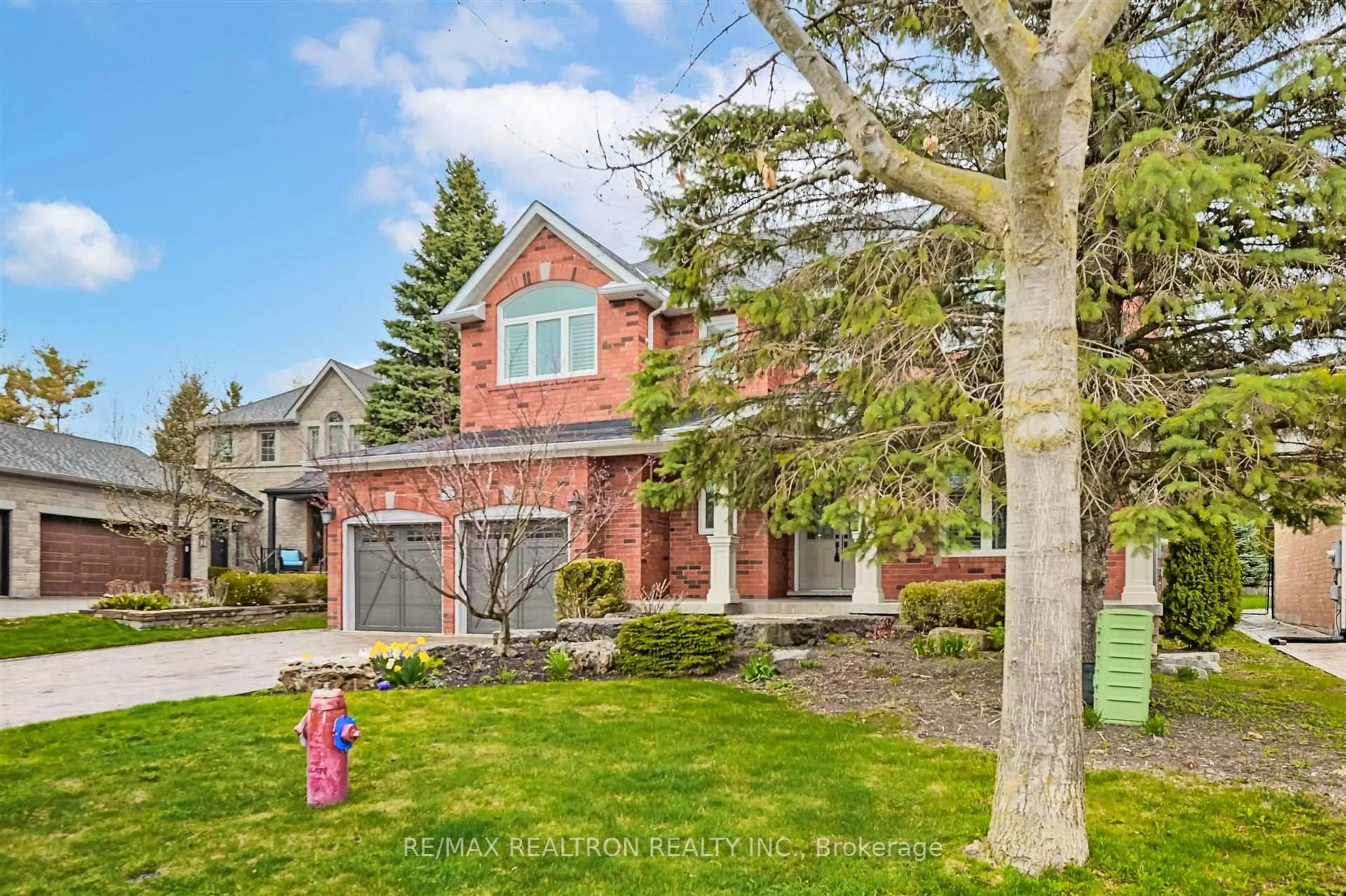 Home with brick exterior material, street for 659 Mariner Lane, Newmarket Ontario L3X 1L6