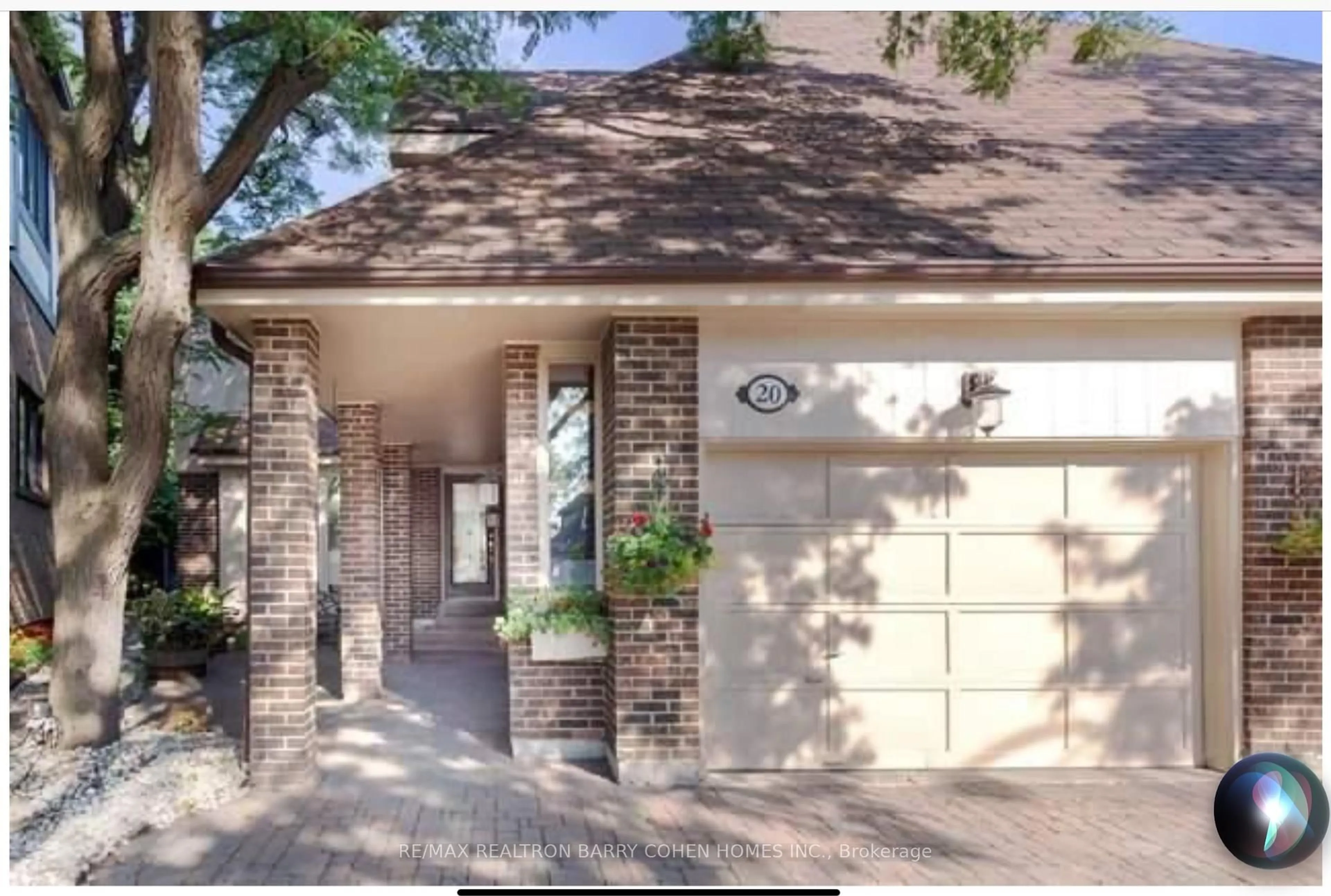Home with brick exterior material, street for 20 Grosvenor Crt, Markham Ontario L3T 5T5