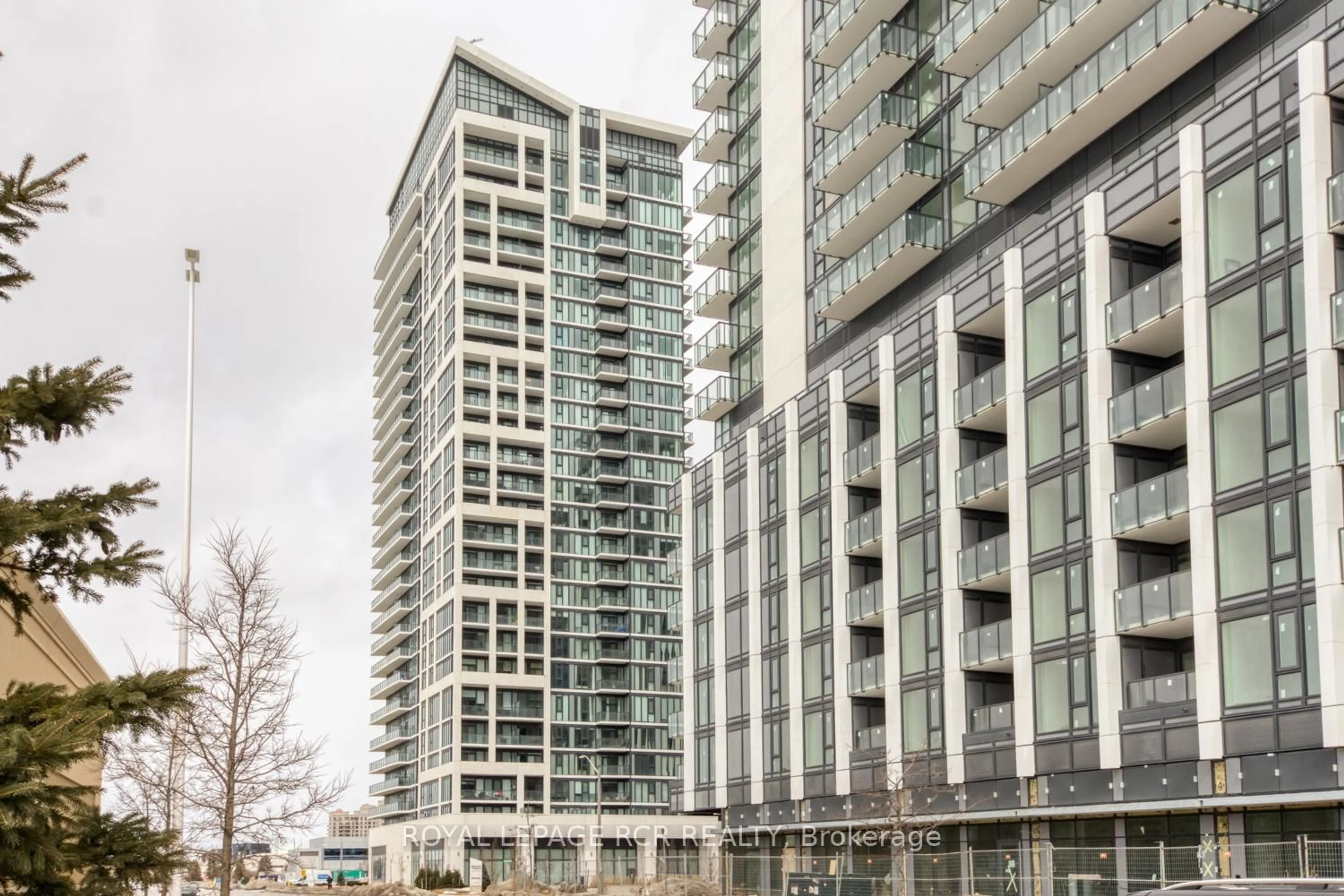 Unknown for 9000 Jane St #425, Vaughan Ontario L4K 0M6