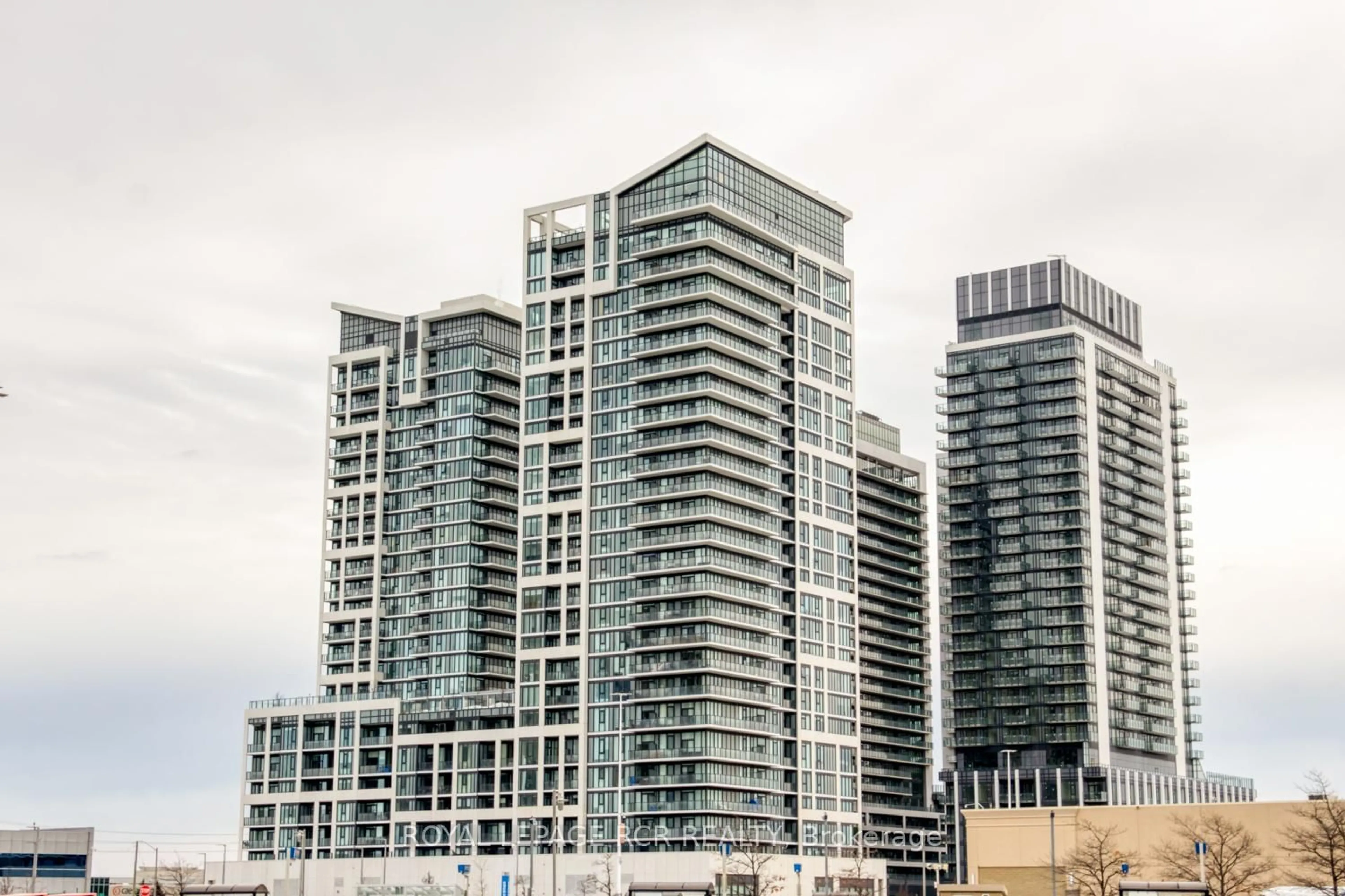 Unknown for 9000 Jane St #425, Vaughan Ontario L4K 0M6