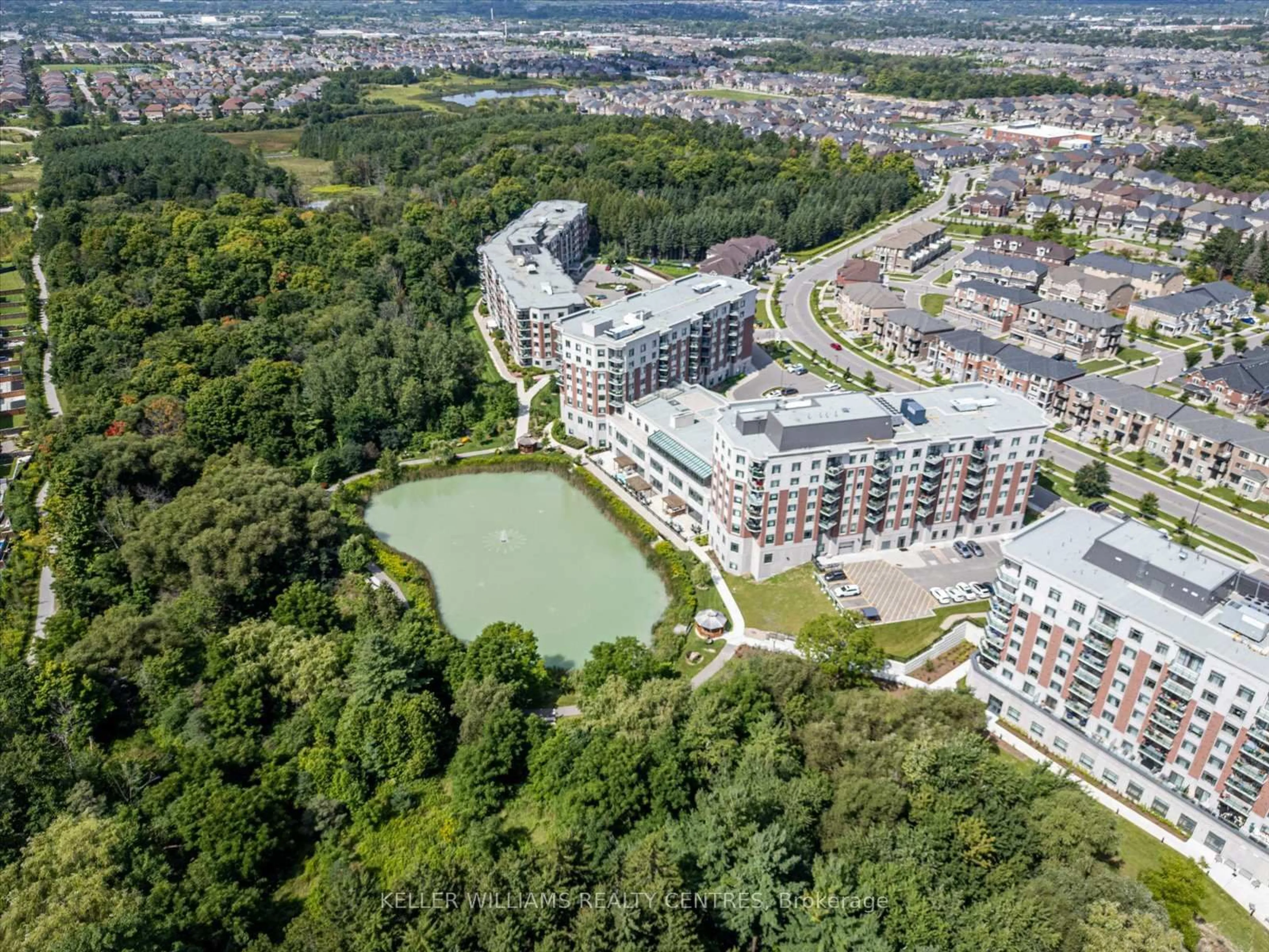 A pic from outside/outdoor area/front of a property/back of a property/a pic from drone, city buildings view from balcony for 440 William Graham Dr #516, Aurora Ontario L4G 1X5