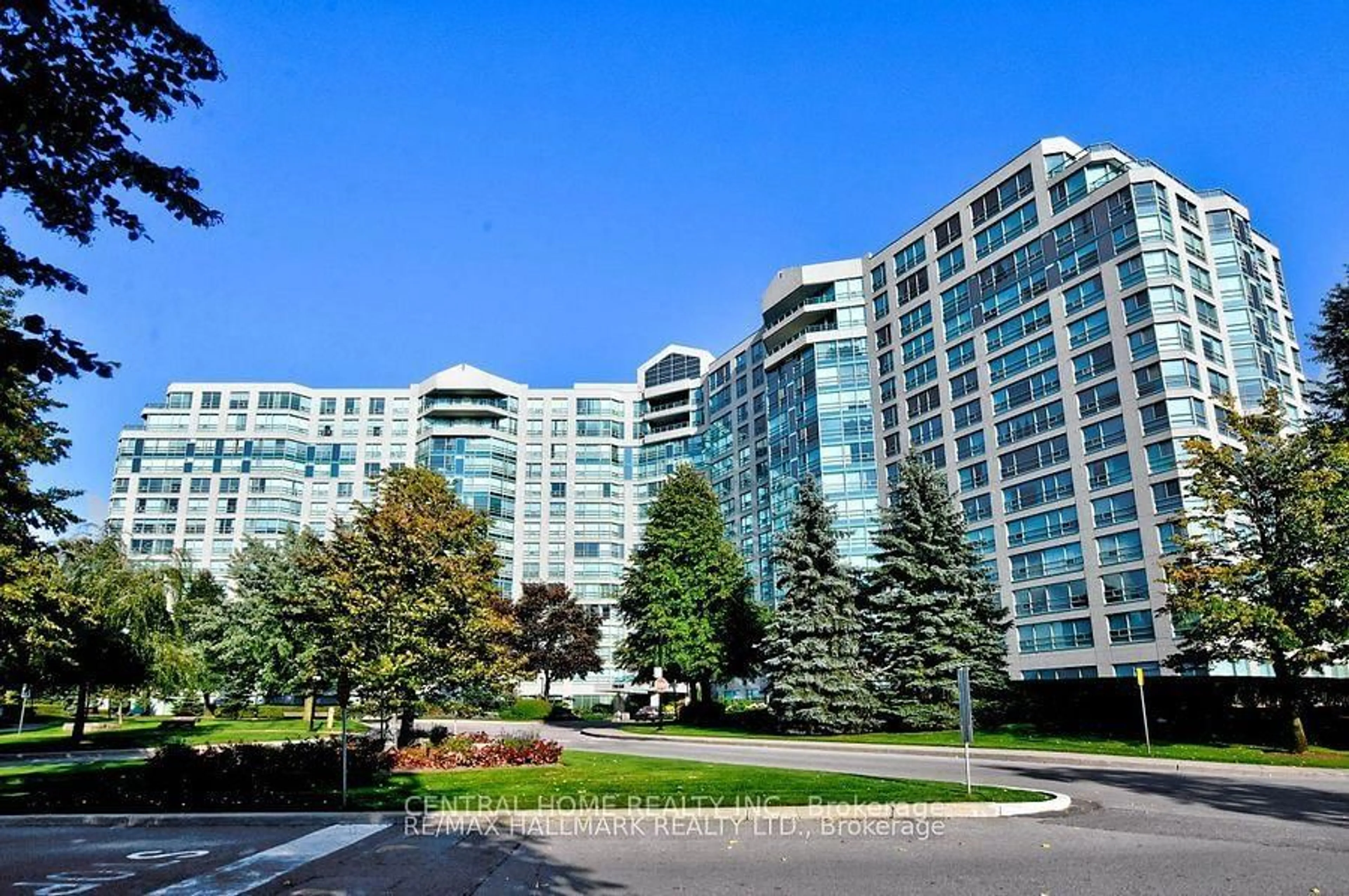 Patio, unknown for 7825 Bayview Ave #502, Markham Ontario L3T 7N2