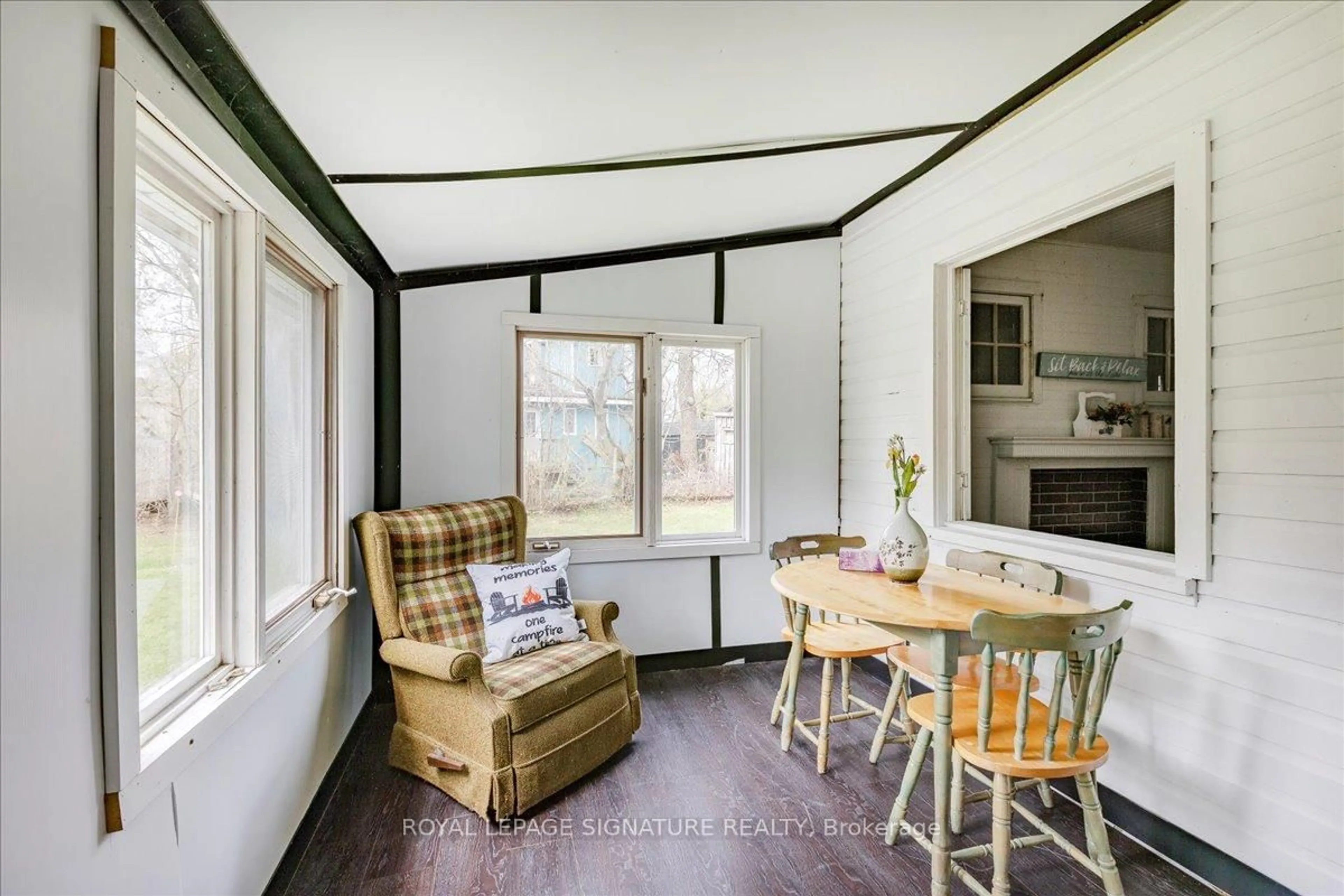 Dining room, unknown for 68 Farley Circ, Georgina Ontario L0E 1S0