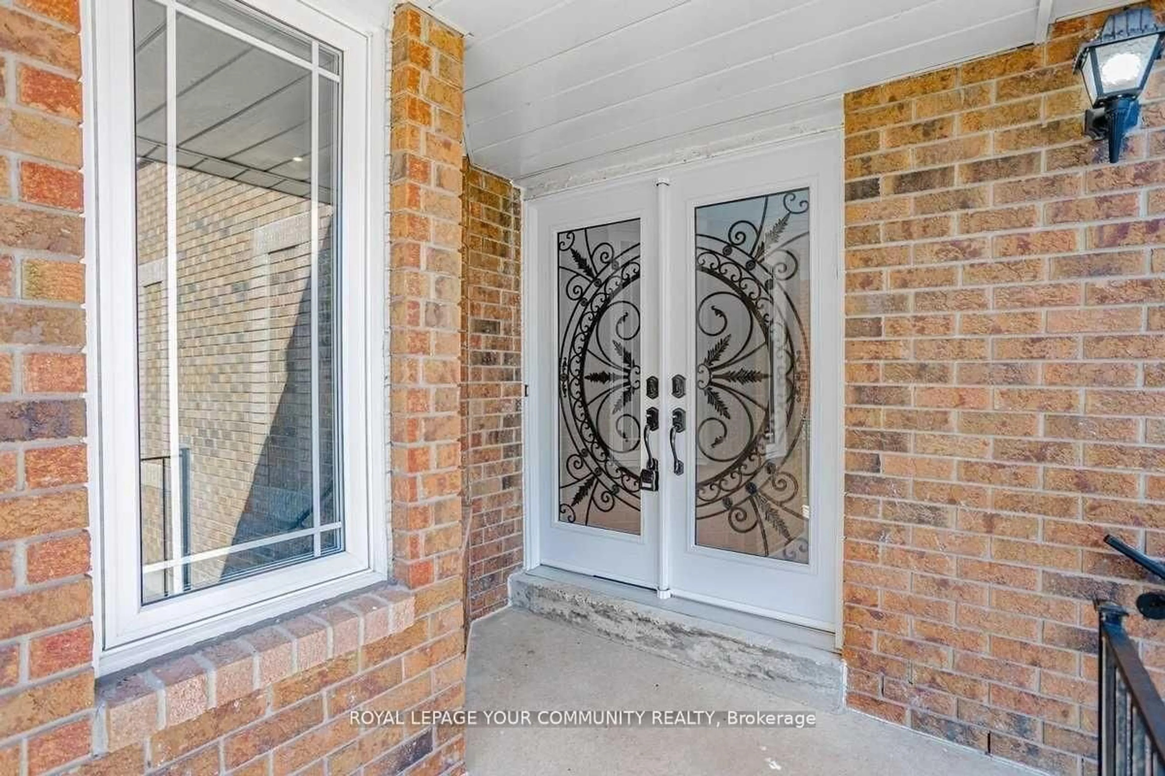 Indoor entryway for 26 Millcroft Way, Vaughan Ontario L4J 6P1