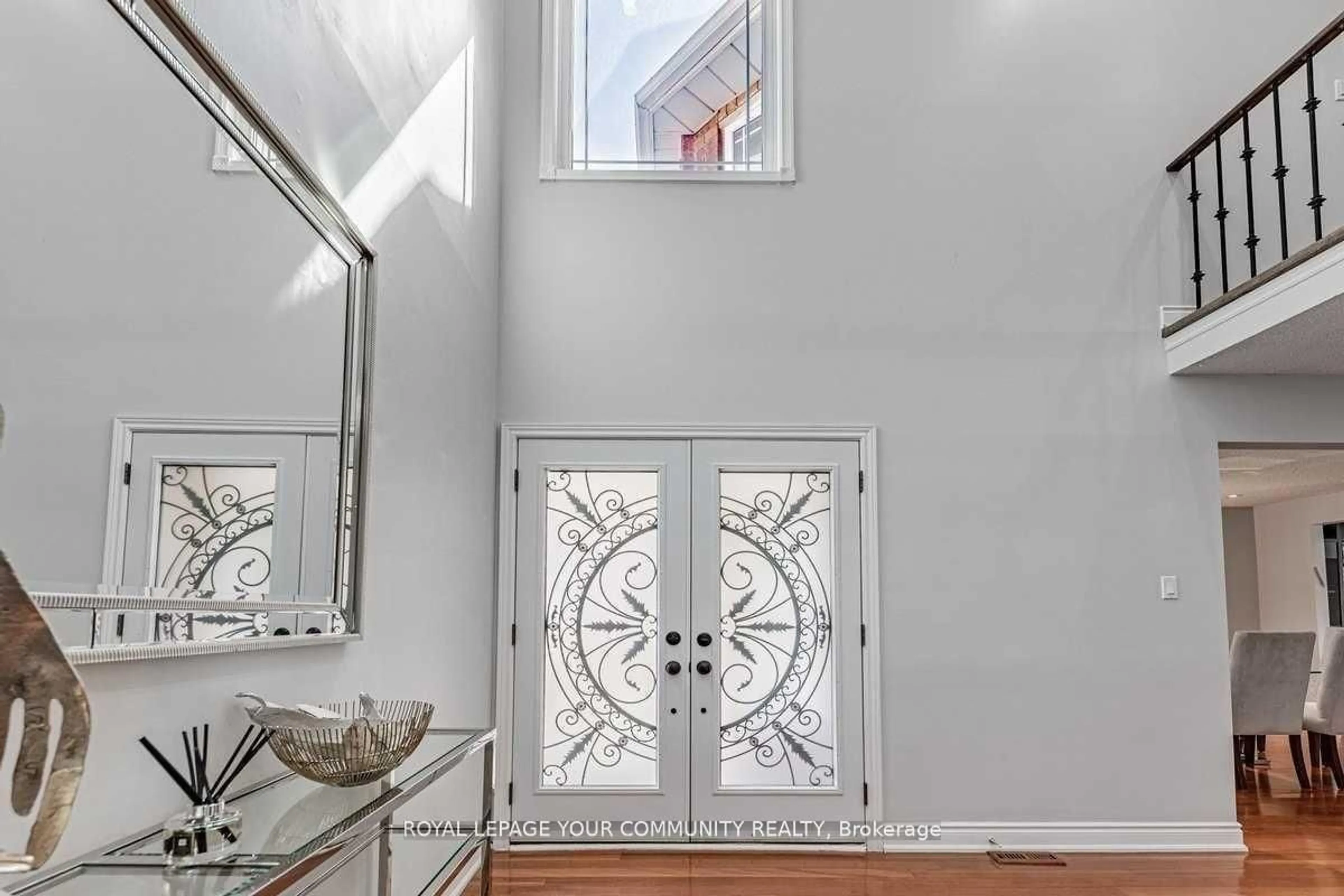 Indoor entryway for 26 Millcroft Way, Vaughan Ontario L4J 6P1