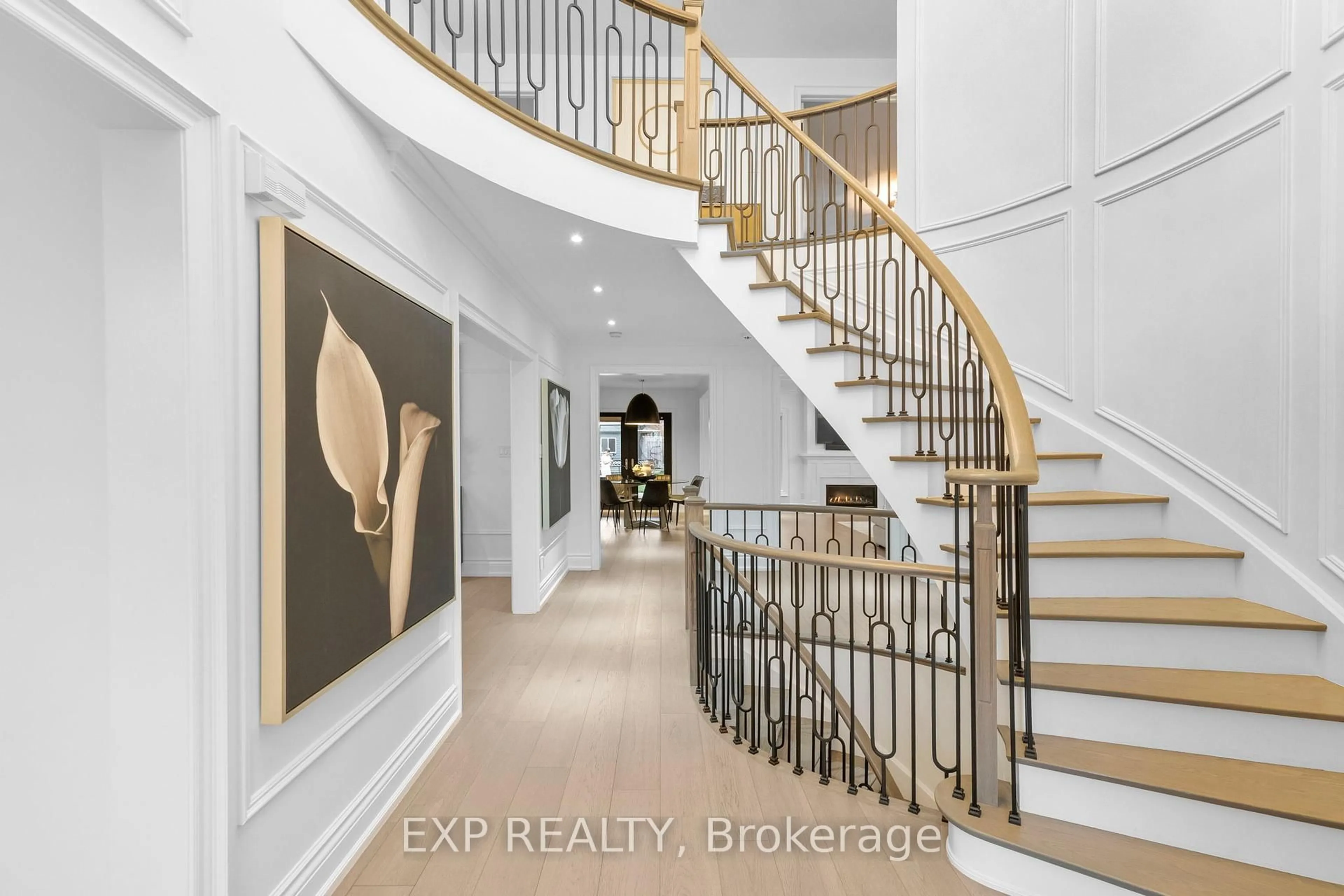 Indoor foyer for 289 Westridge Dr, Vaughan Ontario L0J 1C0