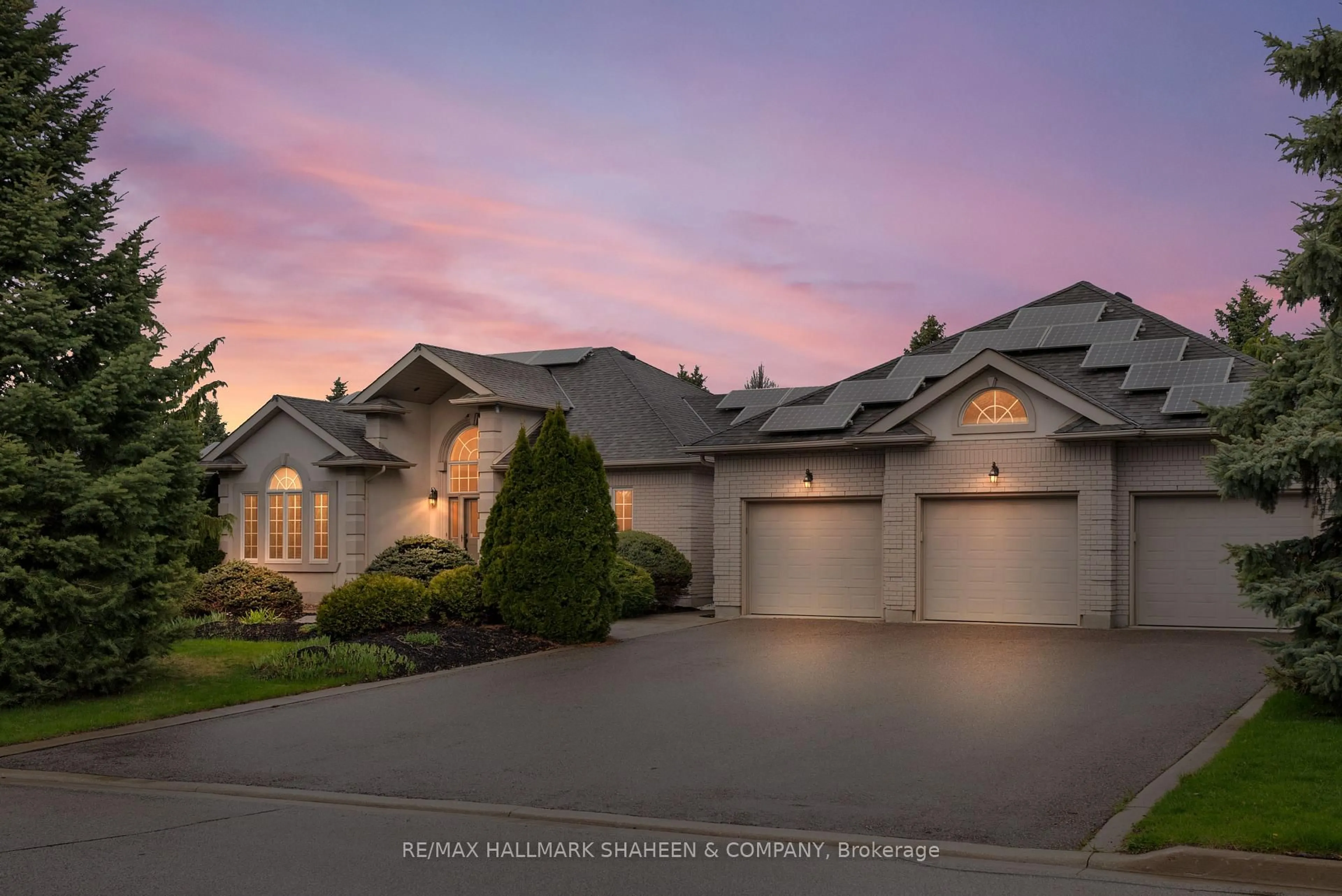 Unknown for 4 Maplehyrn Ave, East Gwillimbury Ontario L0G 1V0