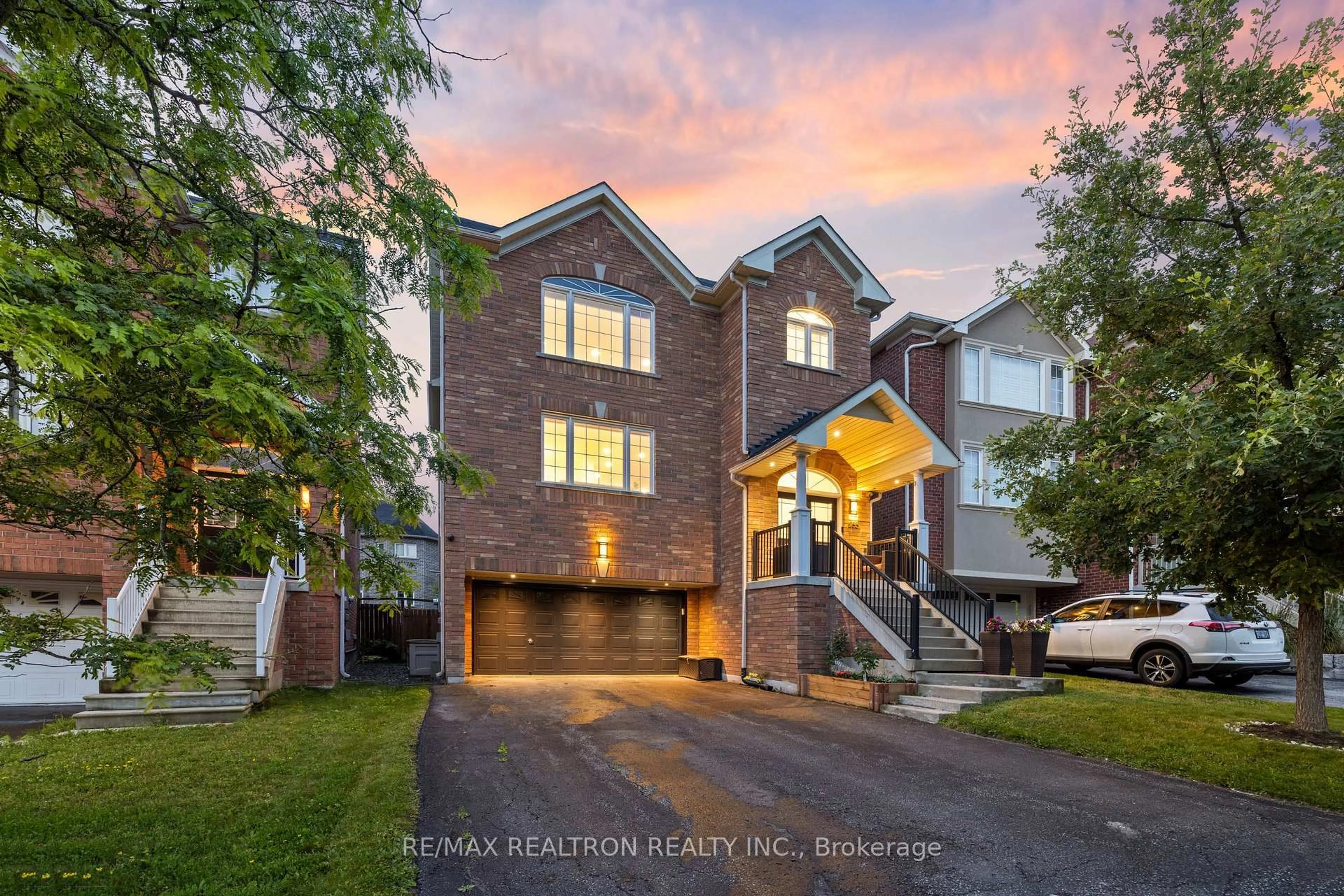 Home with brick exterior material, street for 235 Ray Snow Blvd, Newmarket Ontario L3X 3J1