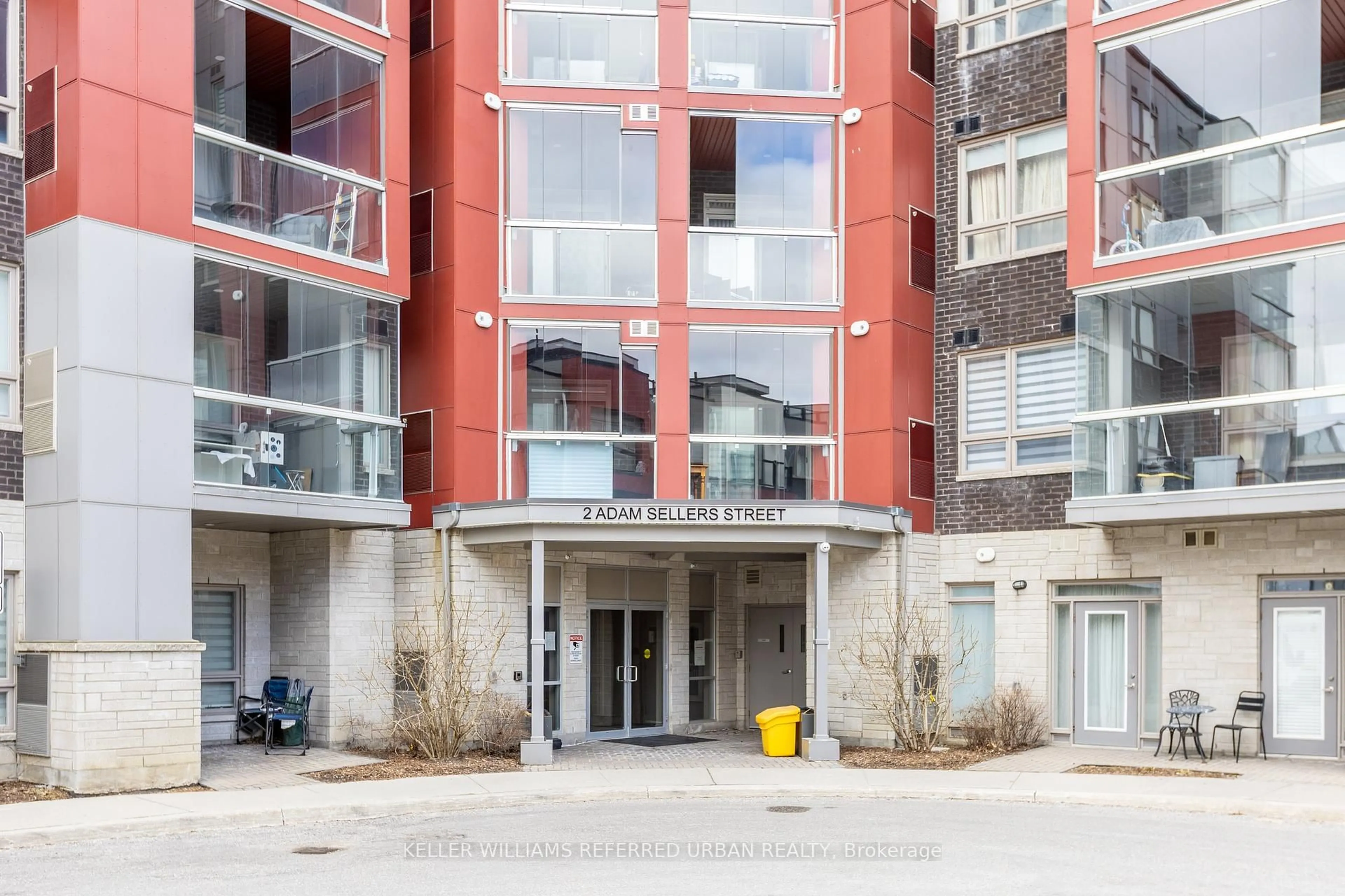 Indoor foyer for 2 Adam Sellers St #206, Markham Ontario L6B 1P2