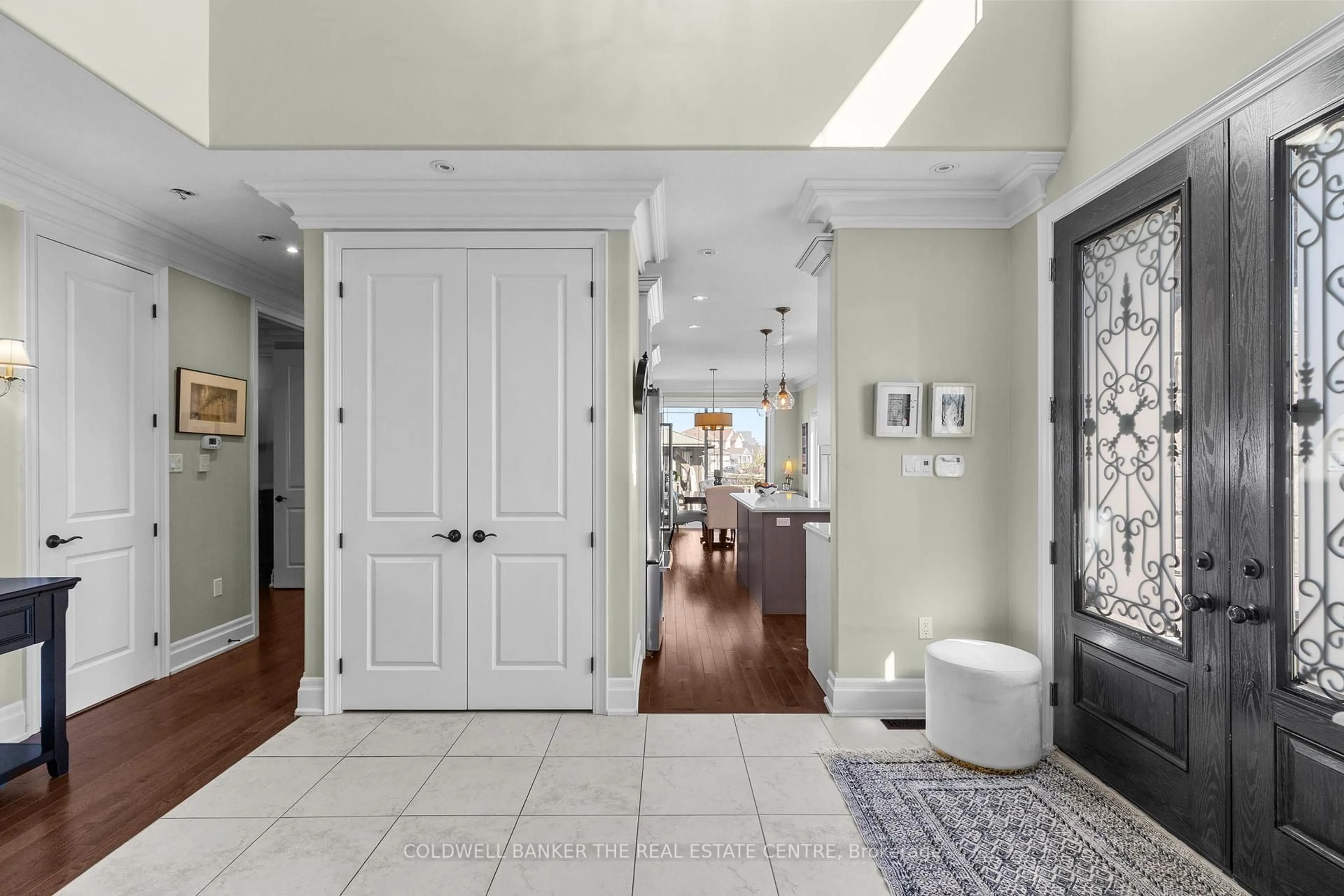Indoor entryway for 1076 Ralston Loop N/A, Innisfil Ontario L9S 0L1