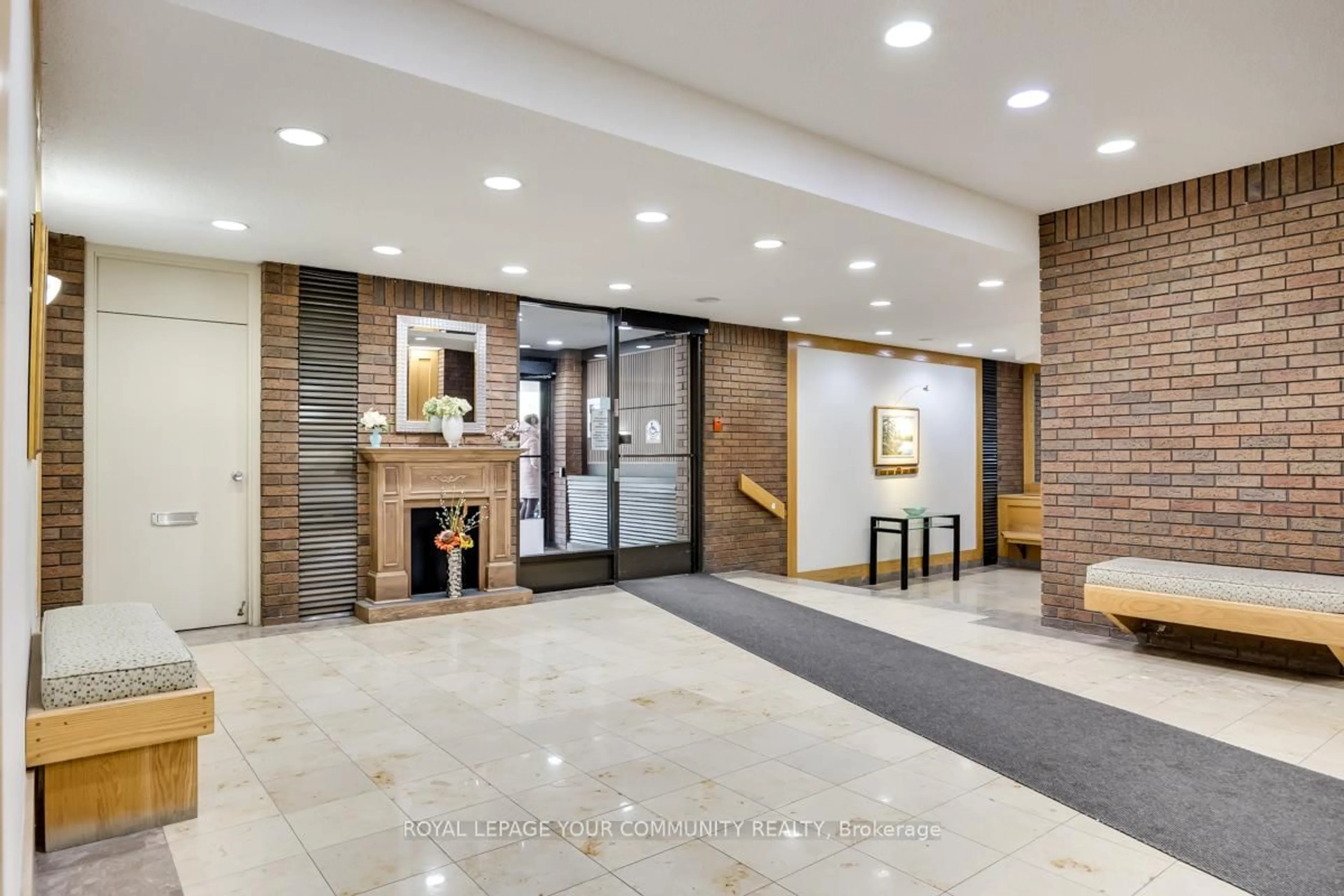 Lobby for 50 Baif Blvd ##1102, Richmond Hill Ontario L4C 5L1